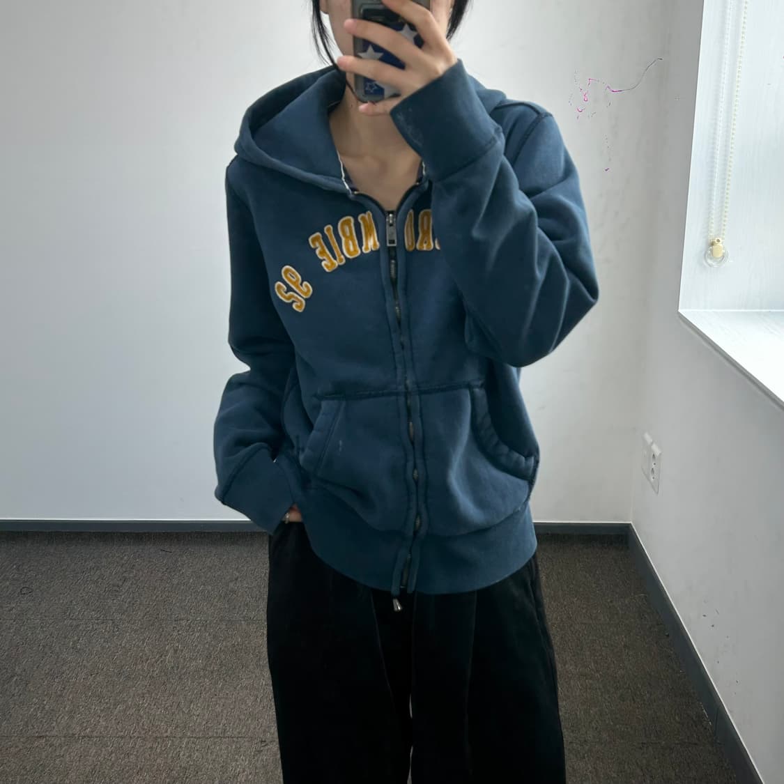 Abercrombie 아베크롬비 옐로우 스펠아웃 로고 네이비 후드집업   상품이미지1