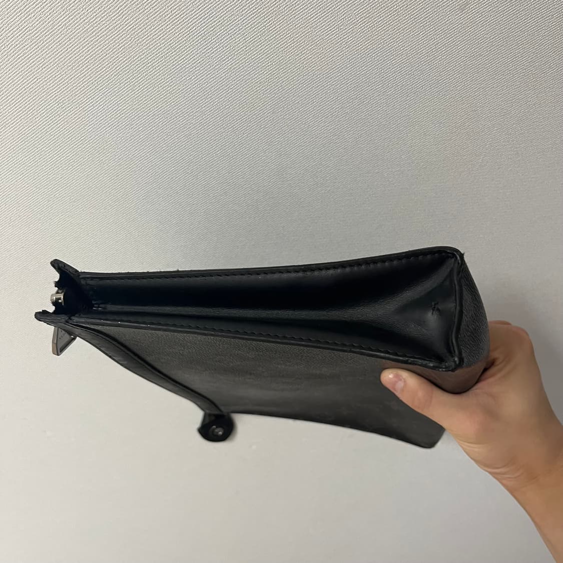 루이비통 포쉐트 보야주 클러치 상품이미지3