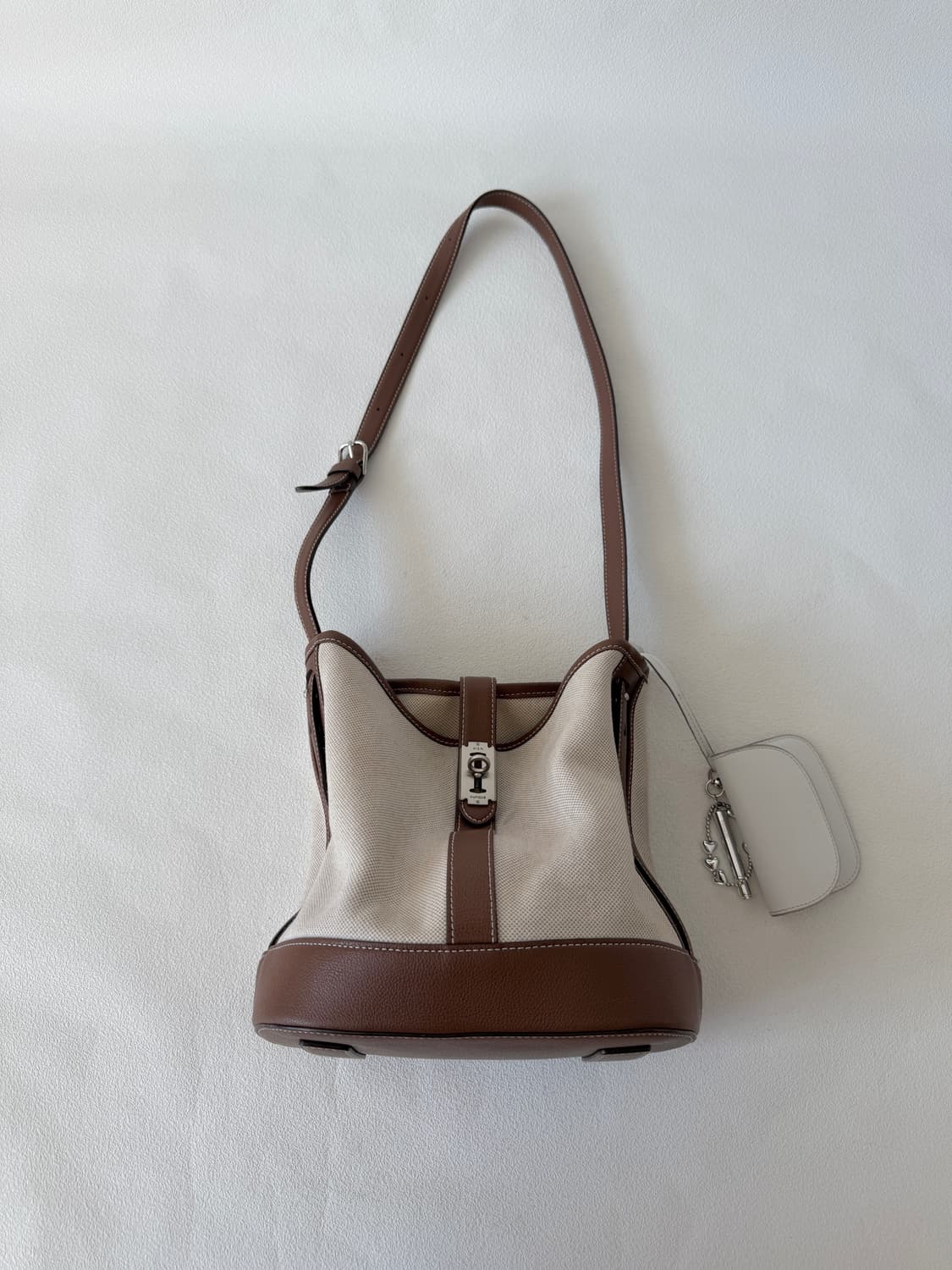 분크(vunque) 캔버스백(카드웨렛&참 포함) 상품이미지1