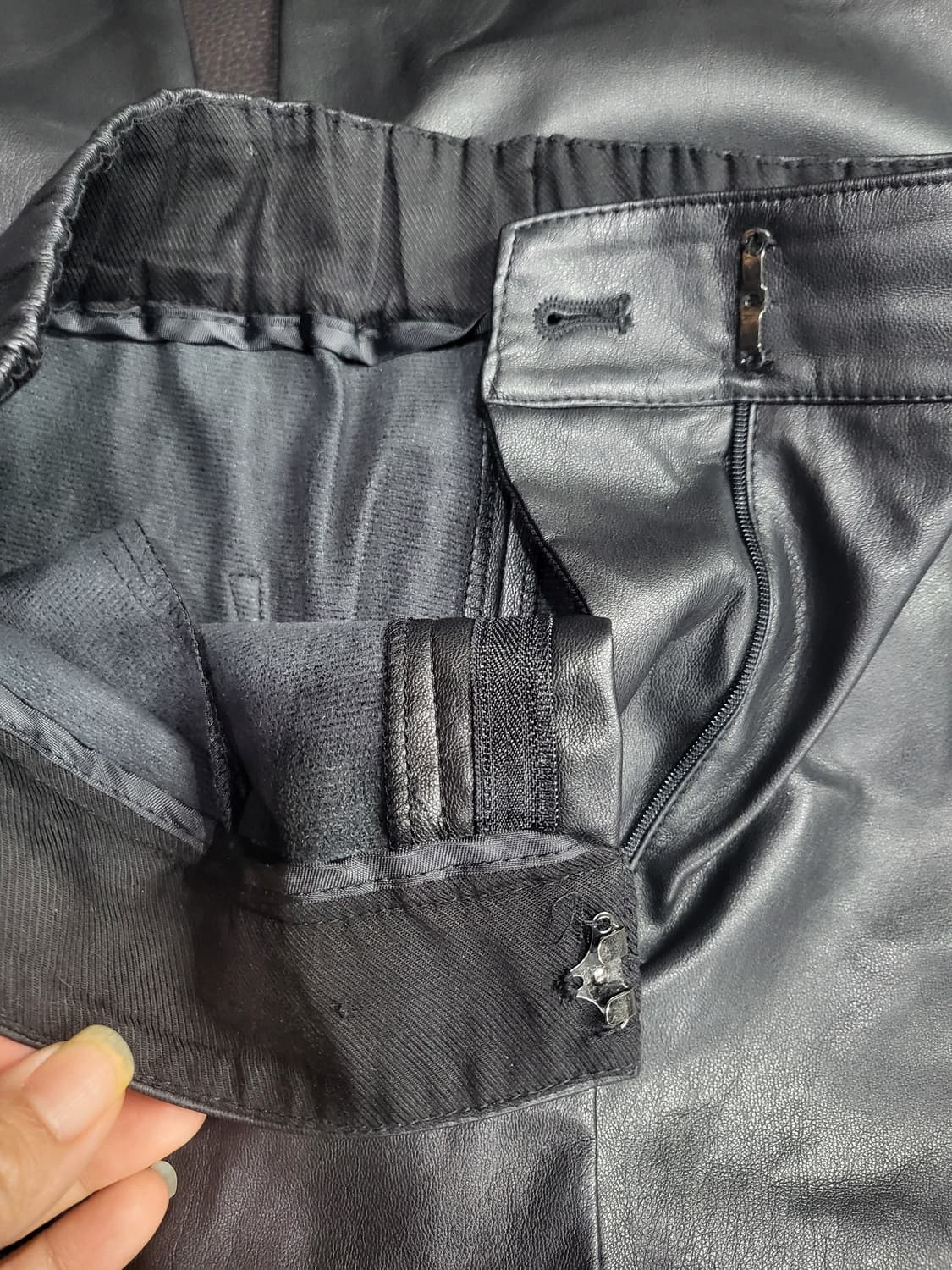 쉬즈미즈 합성가죽 밴드 팬츠 상품이미지6