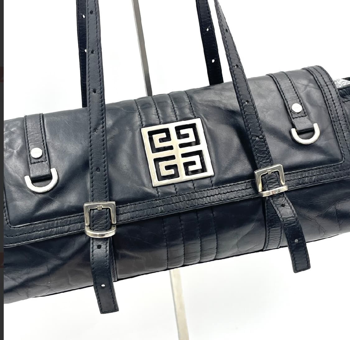 [정품/ 희귀템] 지방시 빈티지 숄더백 상품이미지1