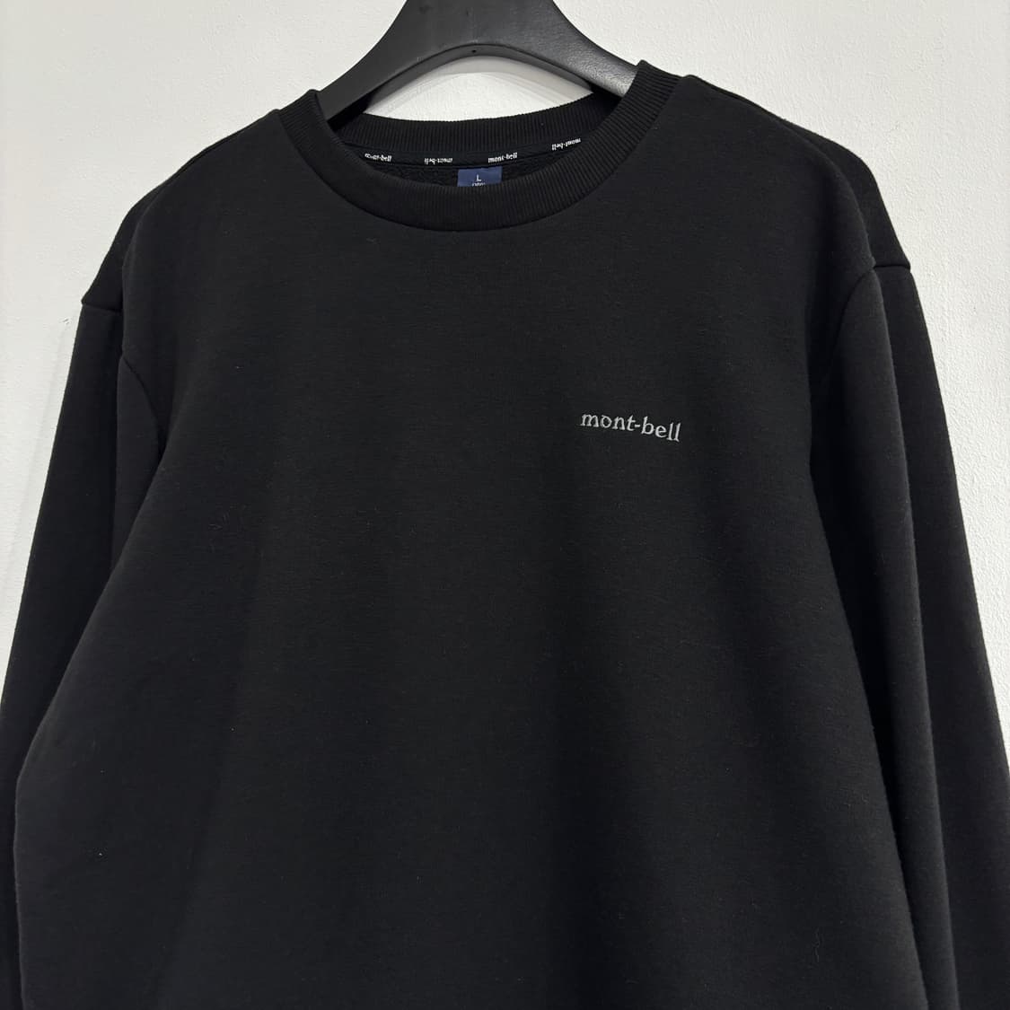 몽벨 오버핏 맨투맨 상품이미지1