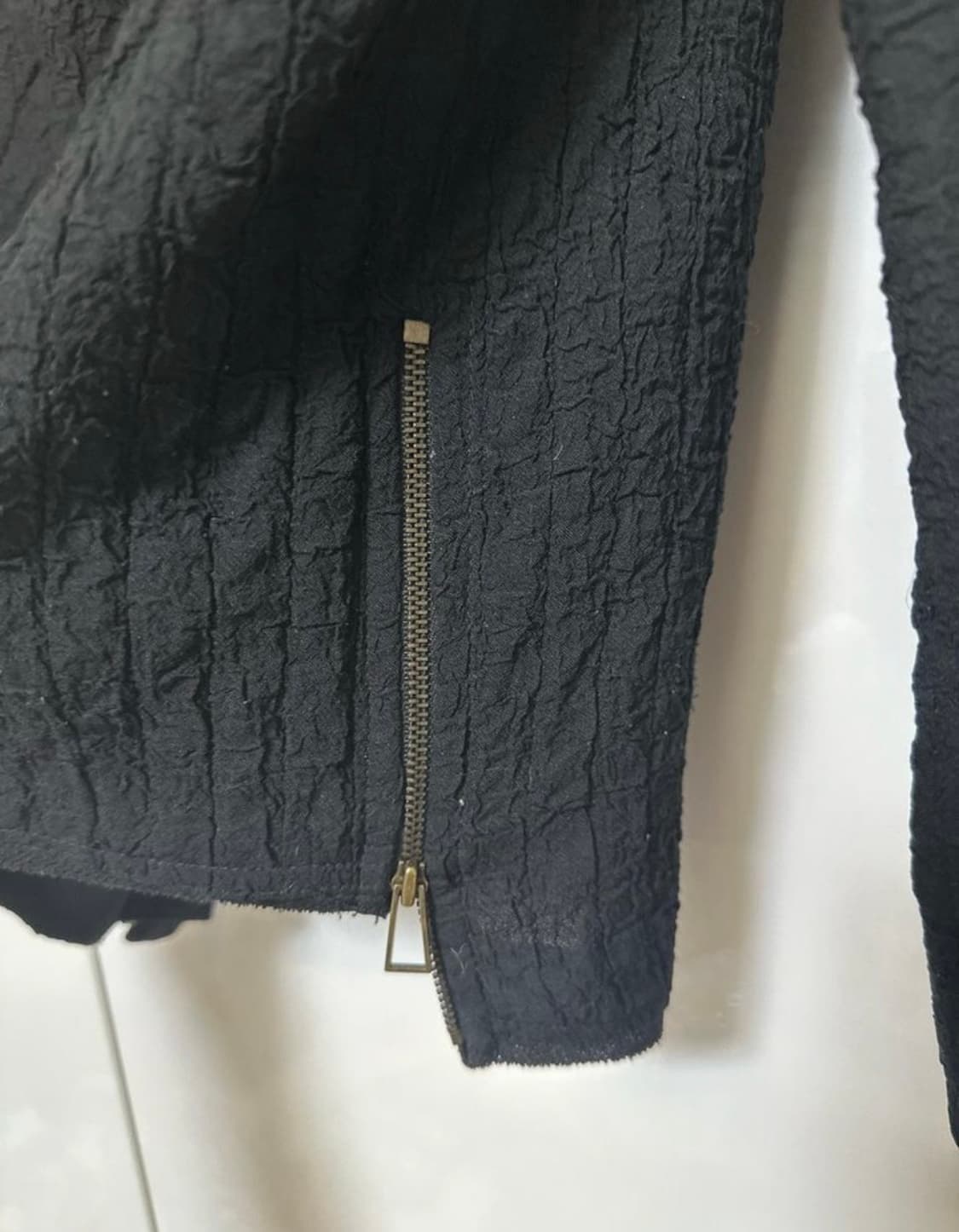 SYSTEM 블랙 텍스쳐 봄버 자켓 상품이미지4