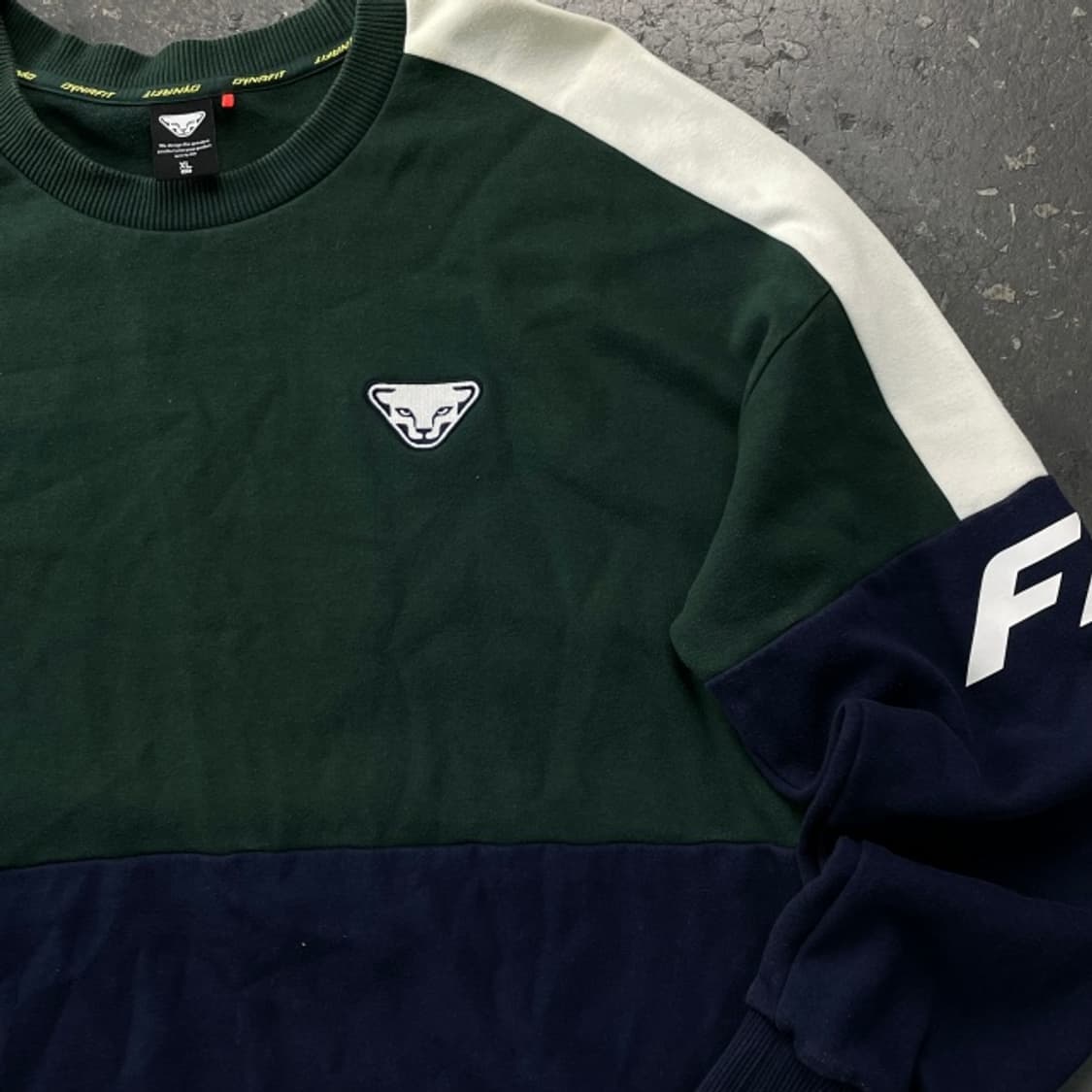 105 다이나핏 맨투맨  상품이미지2