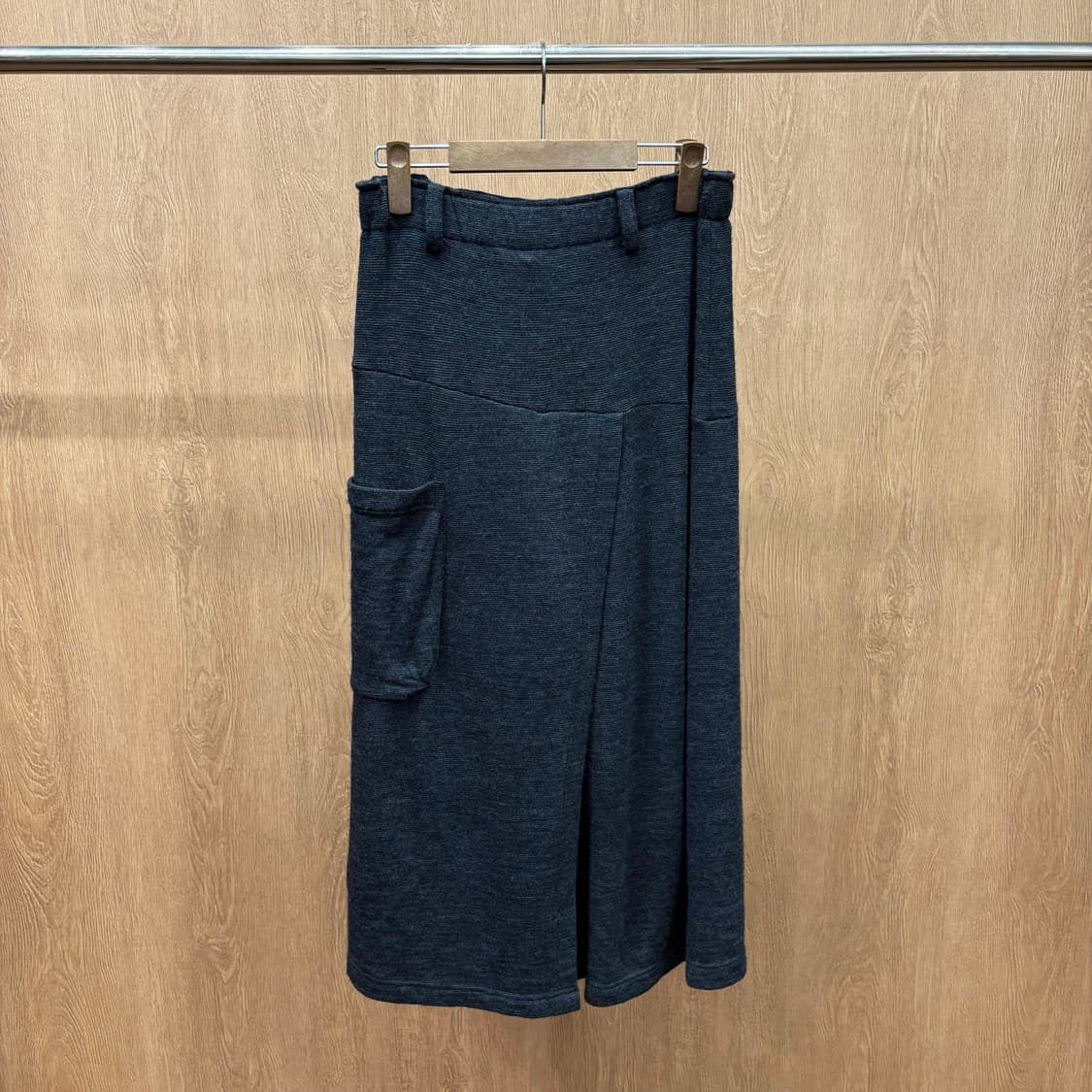 이세이미야케 플랜테이션 팬츠 아웃 포켓 디테일 와이드핏 블랙 상품이미지2