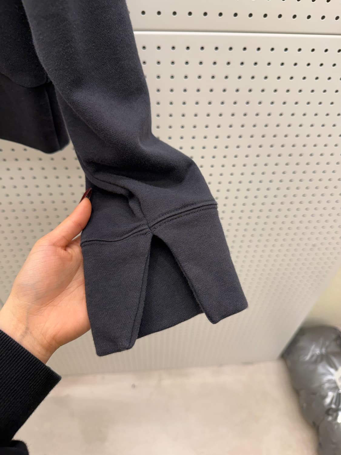 아디다스 오리지널스 트레포일 크롭 후드 U1693 상품이미지4