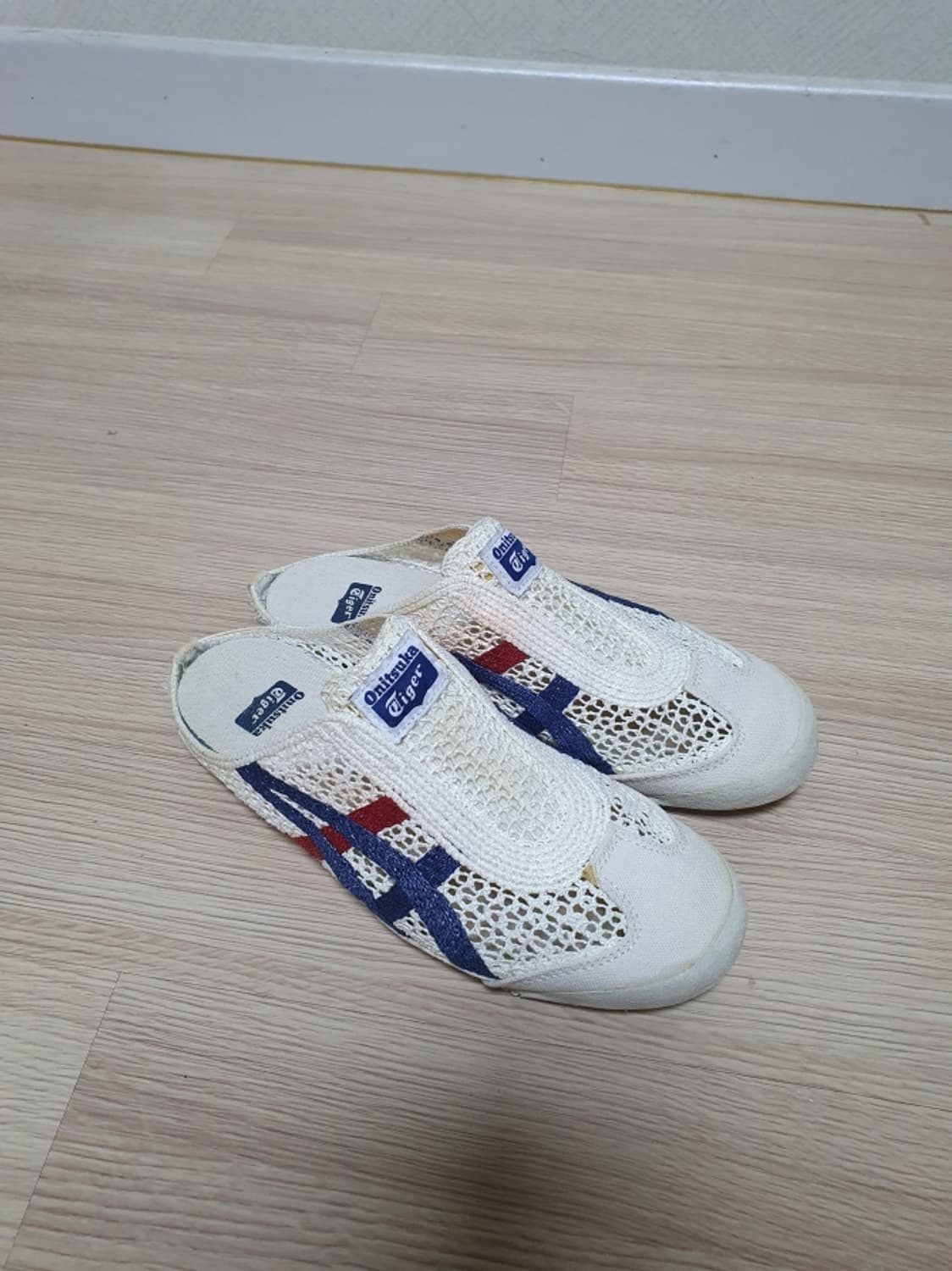 오니츠카타이거 사봇 뮬 슬리퍼 245 상품이미지2