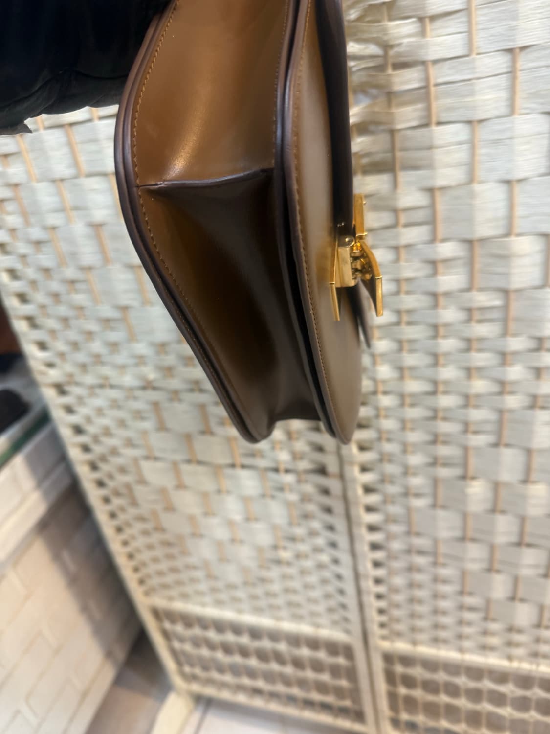 정품 셀린느 클래식박스 크로스백 팝니다 상품이미지5