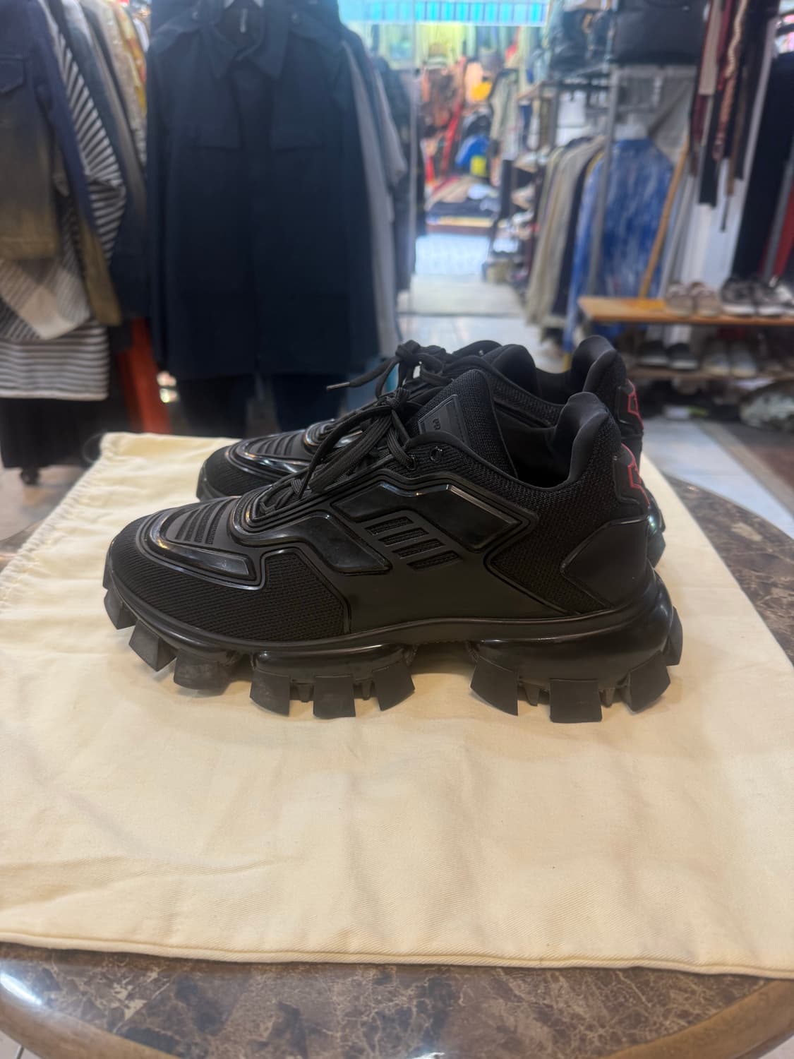 8/270 정품 프라다 클라우드 버스터 썬더 스니커즈 팝니다 상품이미지2