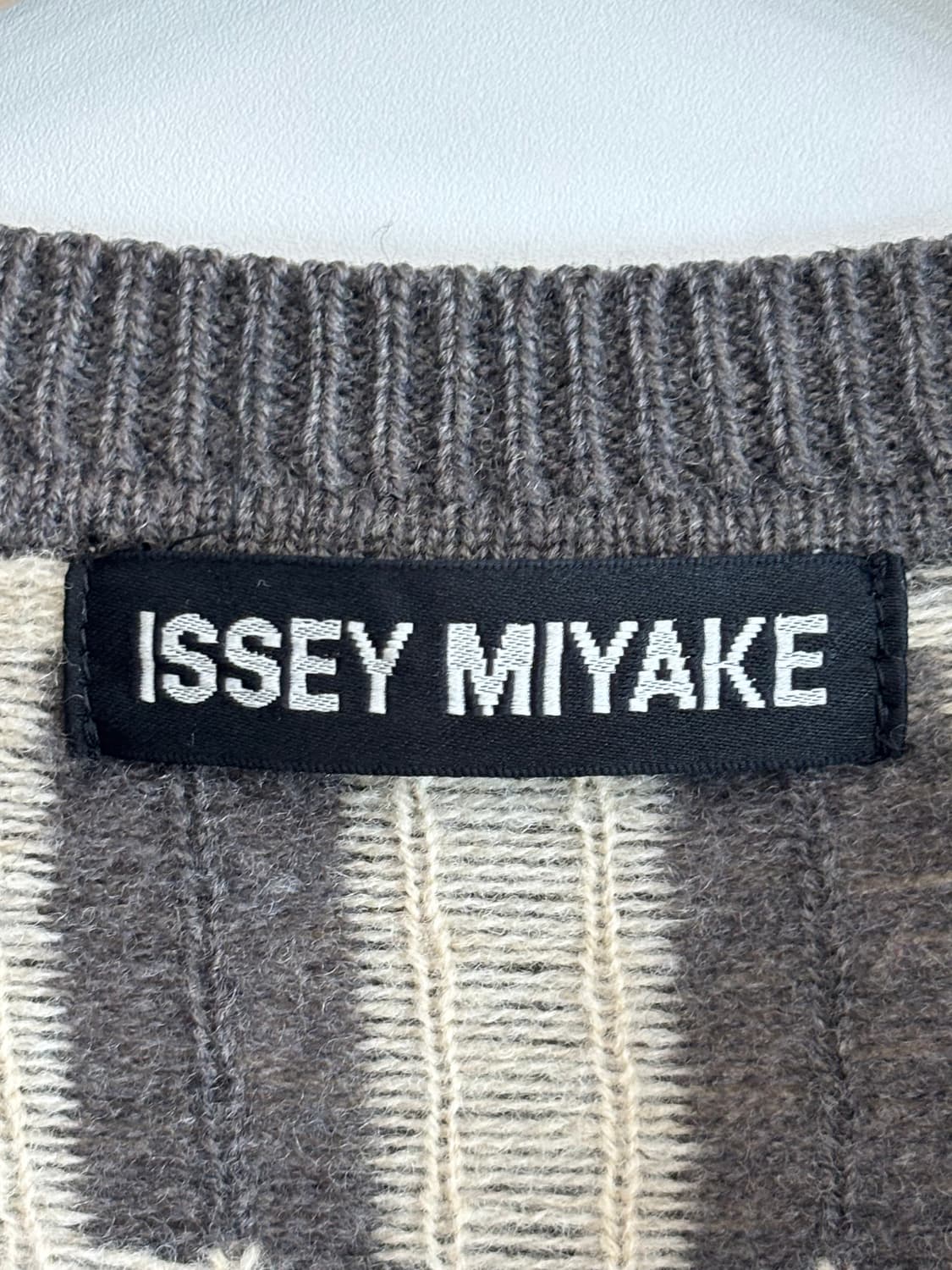 Issey Miyake 이세이미야케 그레이-아이보리 체크 니트 상품이미지7