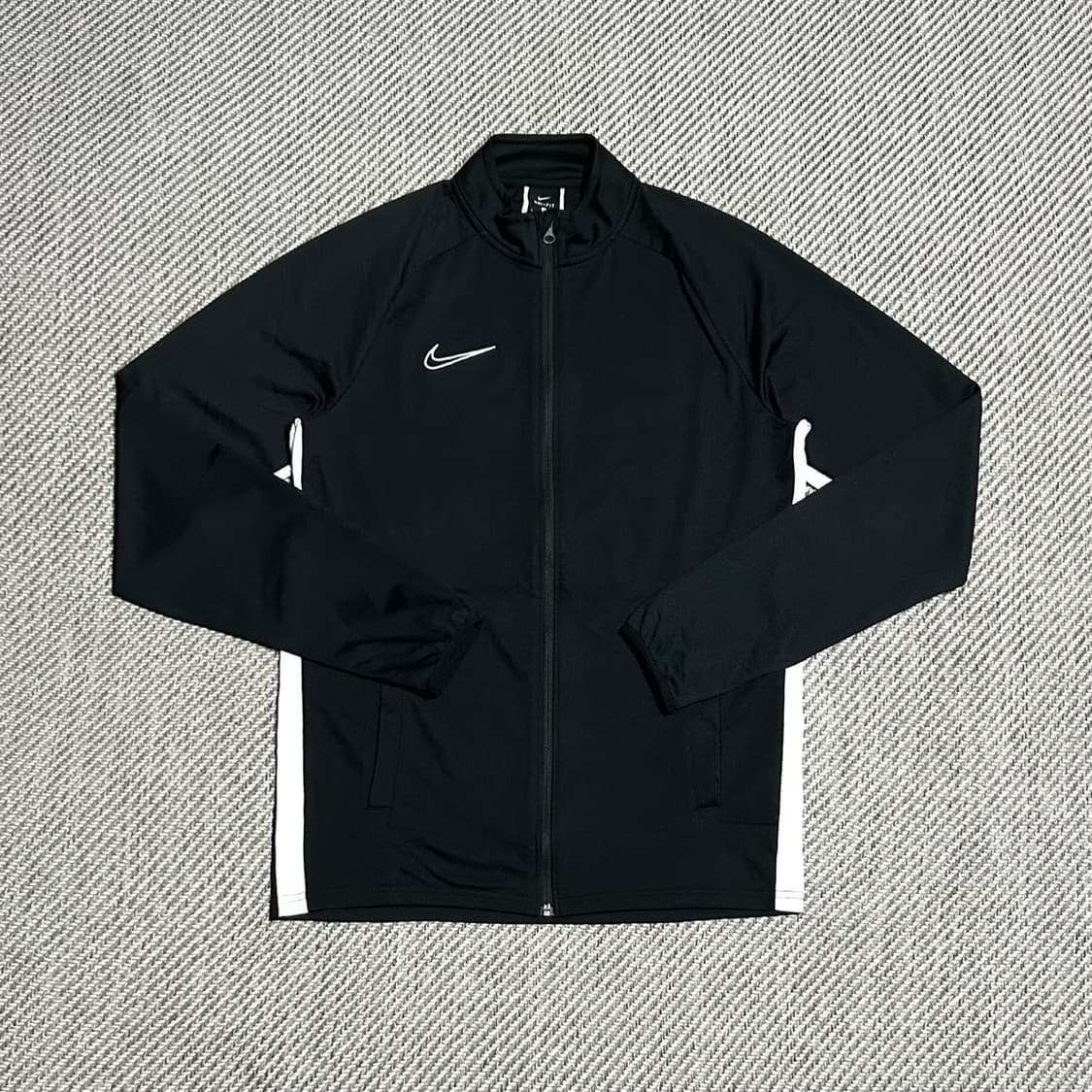 [M] Nike 나이키 드라이핏 스우시 트레이닝 져지 상품이미지1