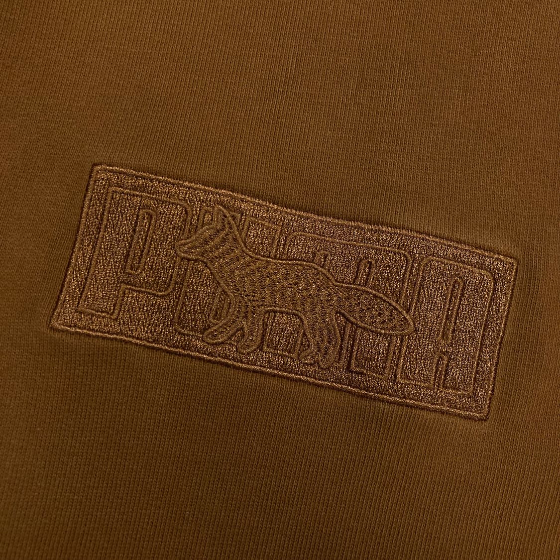 메종키츠네 x 푸마 브라운 컬러 박스 로고 후드티 상품이미지2