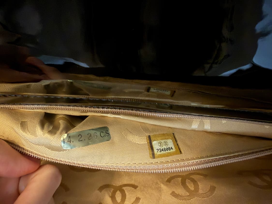 샤넬 블랙 에나멜 토트백 상품이미지8