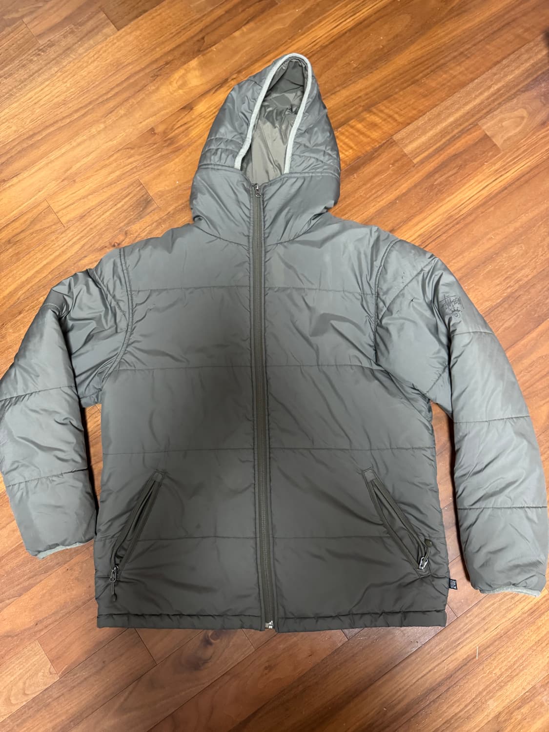 스투시 패딩 상품이미지1