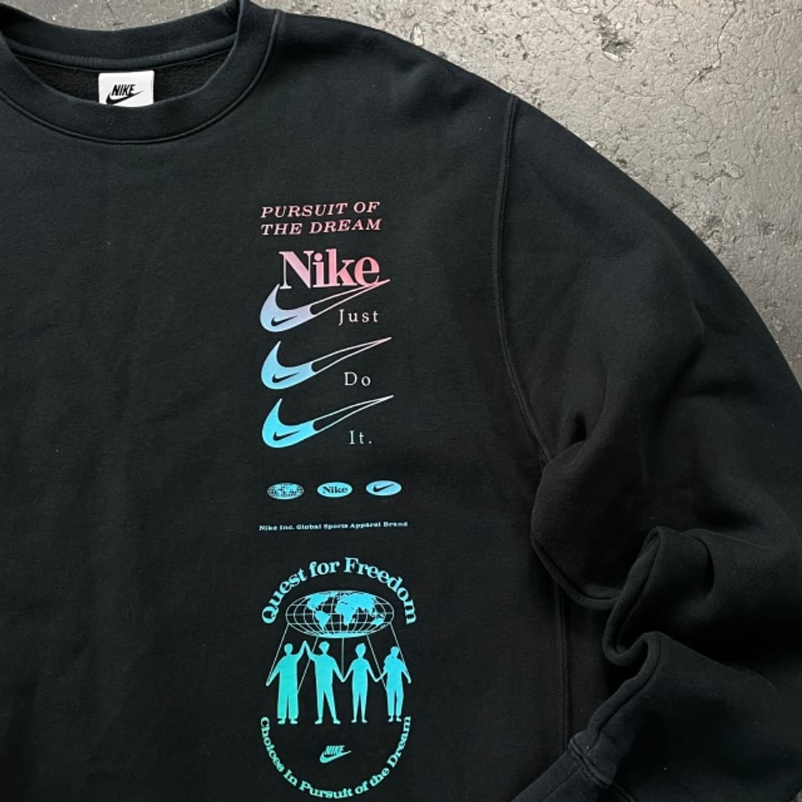 105 나이키 맨투맨 상품이미지2