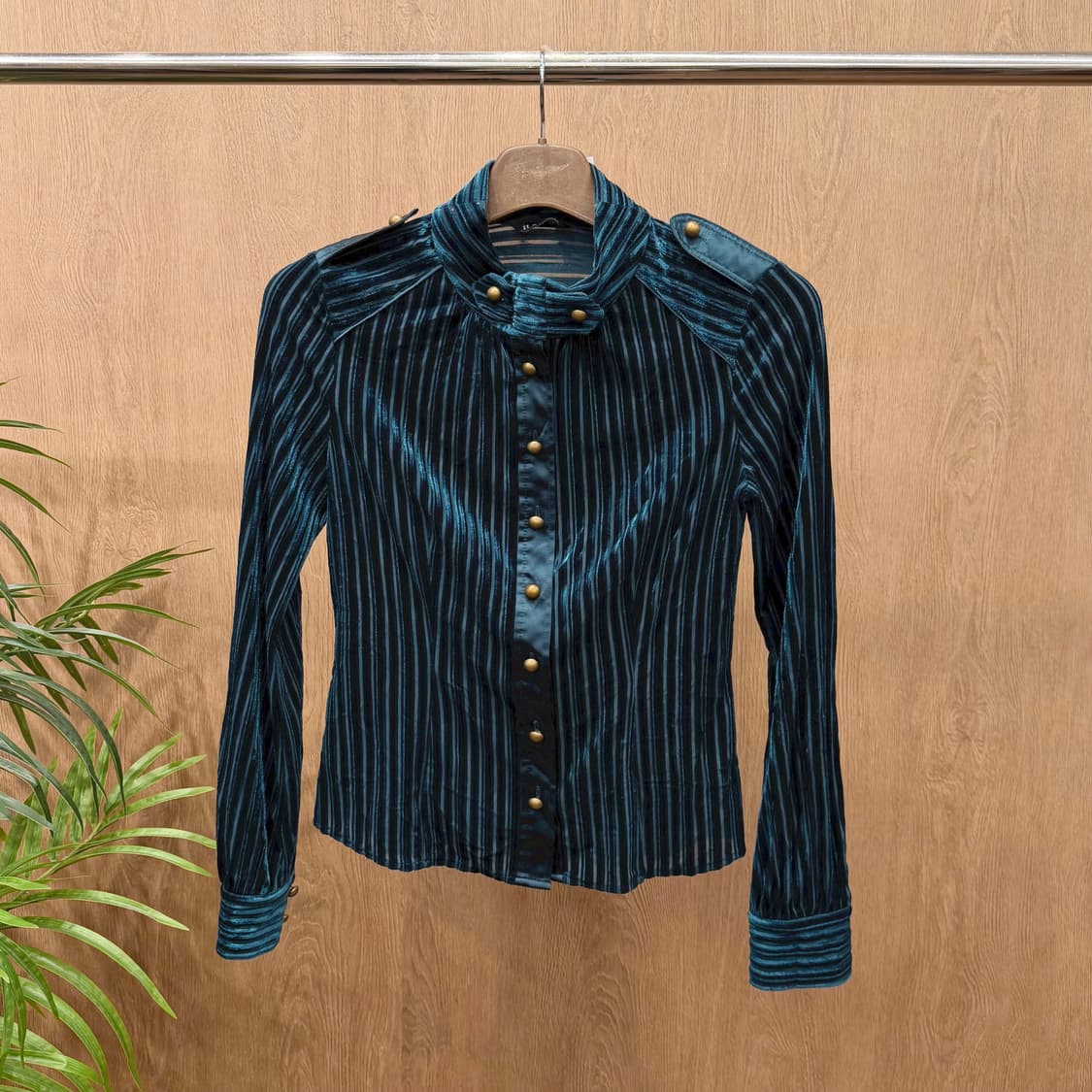 빈티지 하이넥 스트라이프 자켓 벨벳 어깨 견장 디테일 레귤러핏 그린 상품이미지1