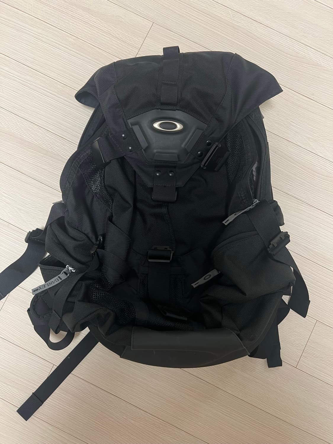 오클리 백팩 상품이미지1