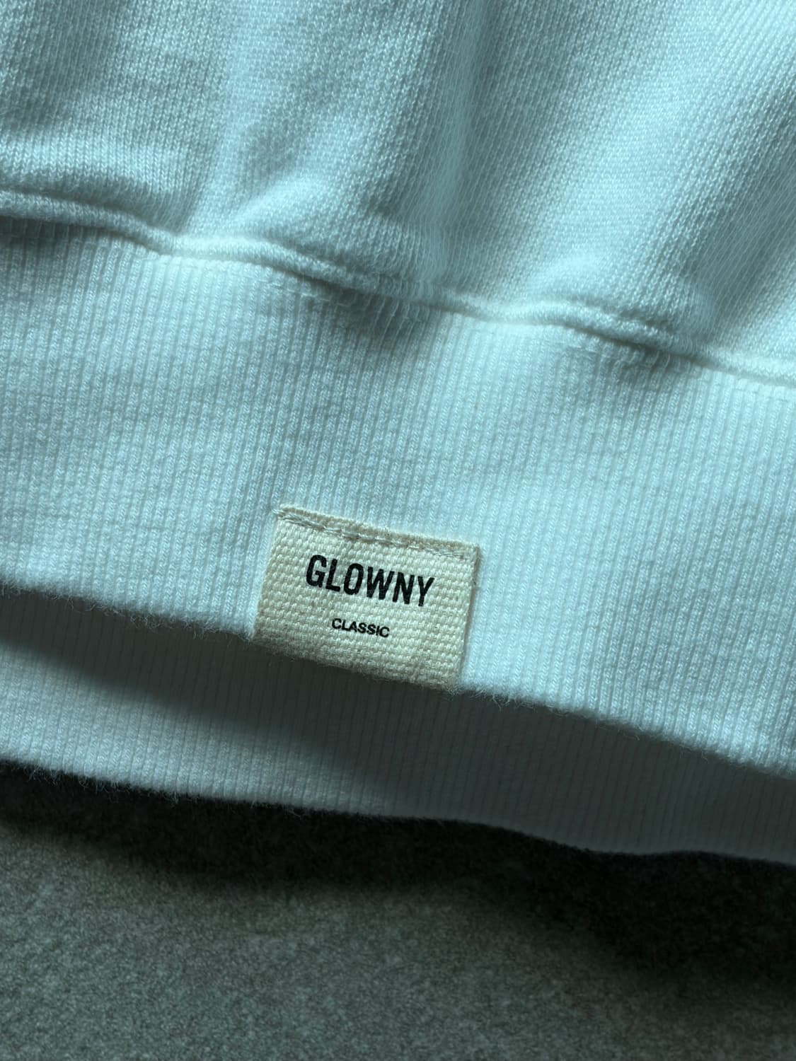 글로니 화이트 맨투맨 상품이미지4