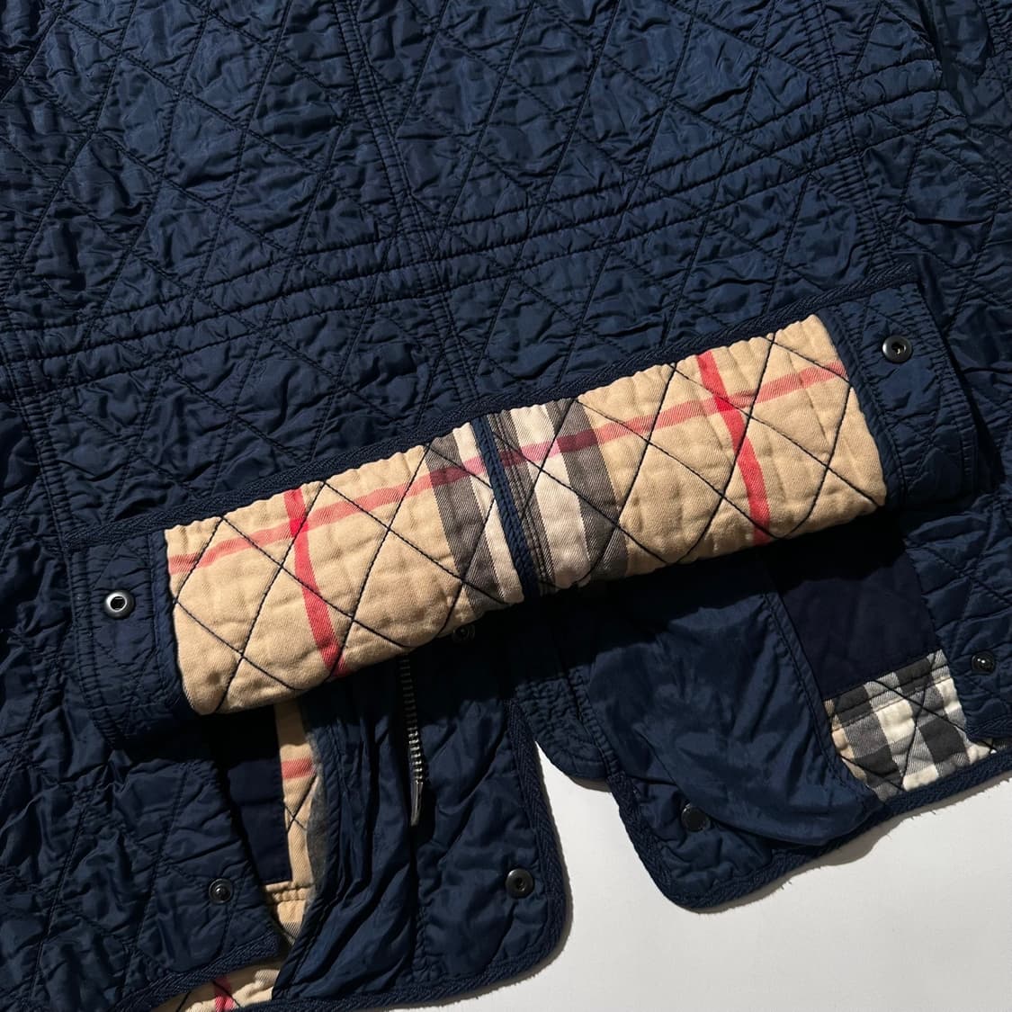 버버리 브릿 노바체크 라이닝 퀼팅 자켓 상품이미지8