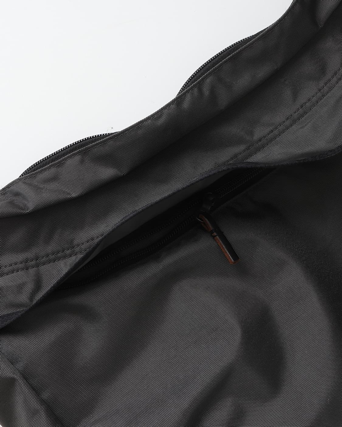 HOBO Nylon Shoulder Bag 상품이미지3