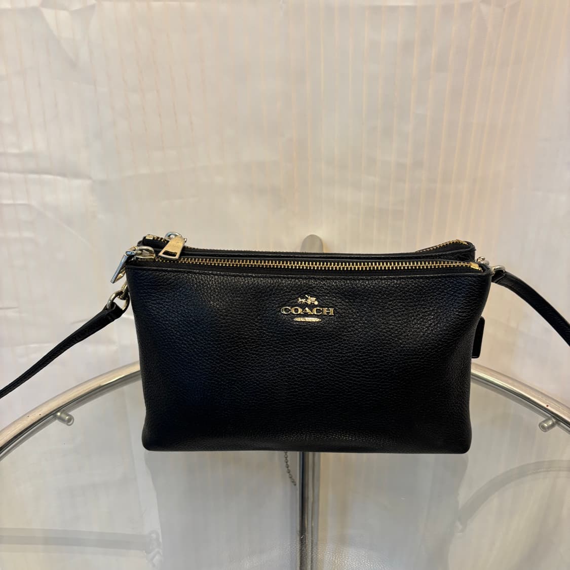 정품 코치 가죽 크로스백     상품이미지2