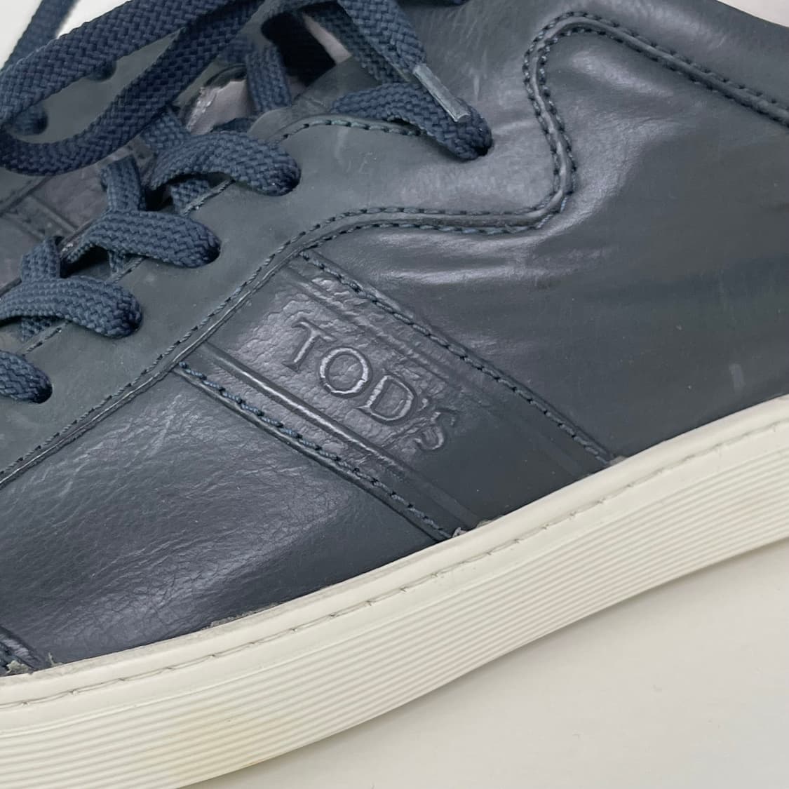 토즈 TODS 스니커즈 네이비 43 (280) 상품이미지2