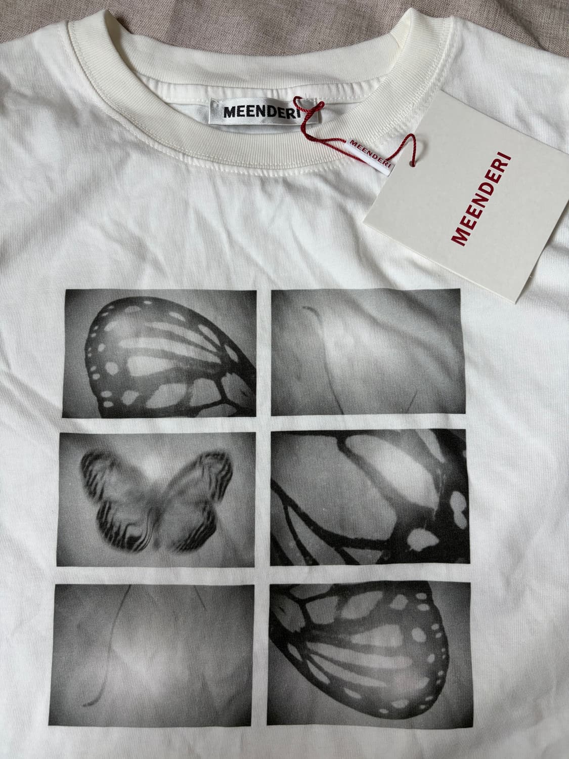 민더리 BUTTERFLY FILM T-SHIRT - WHITE 상품이미지5