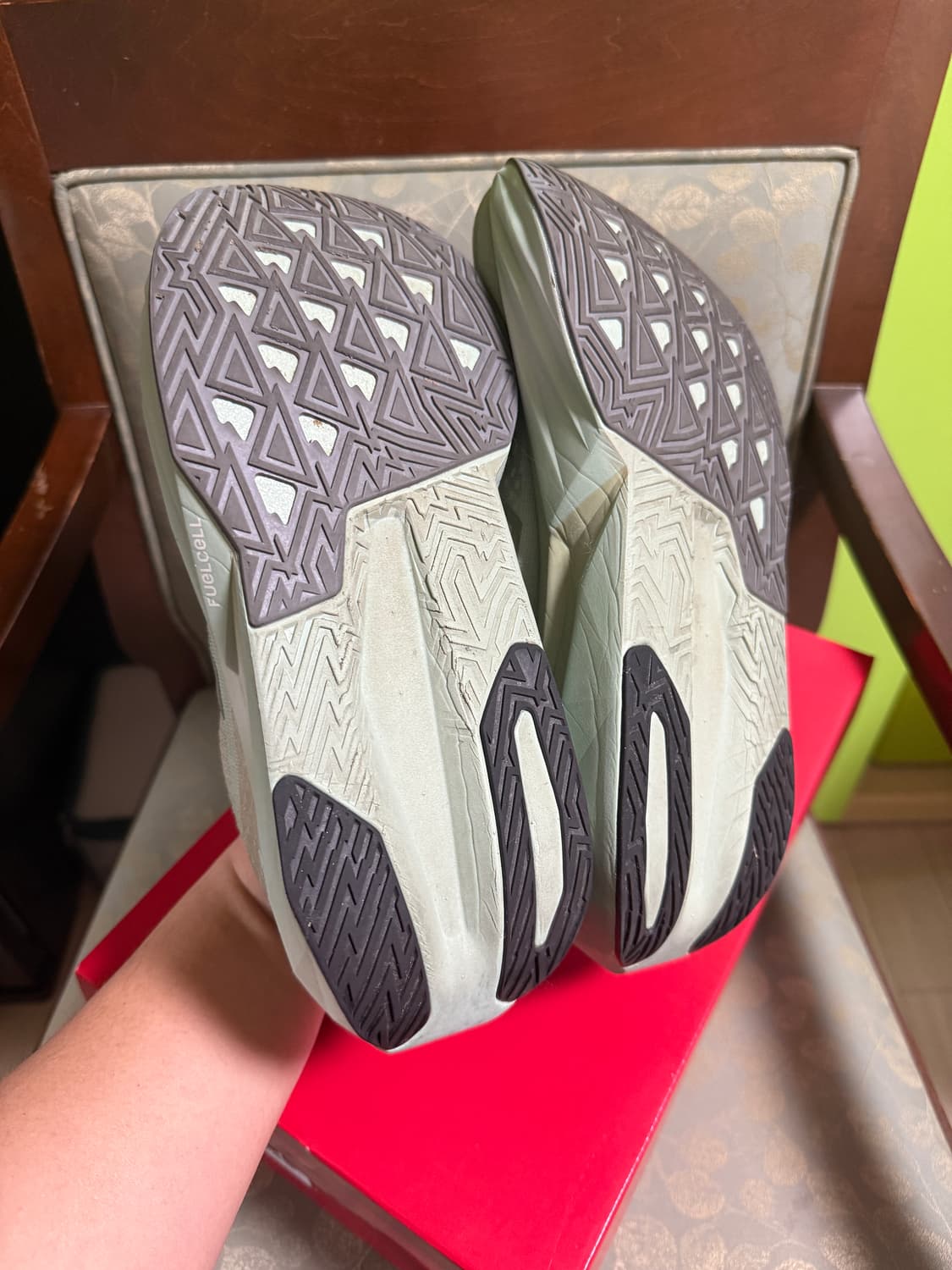 뉴발란스 퓨어셀 레벨 V5 러닝화 상품이미지4