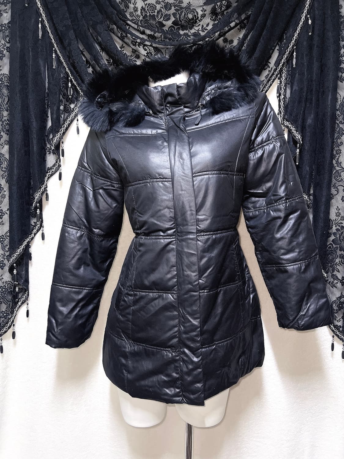 세실맥비 퍼후드 경량패딩 점퍼 자켓 오네갸루 고스펑크 고딕 시부야 00s 상품이미지5