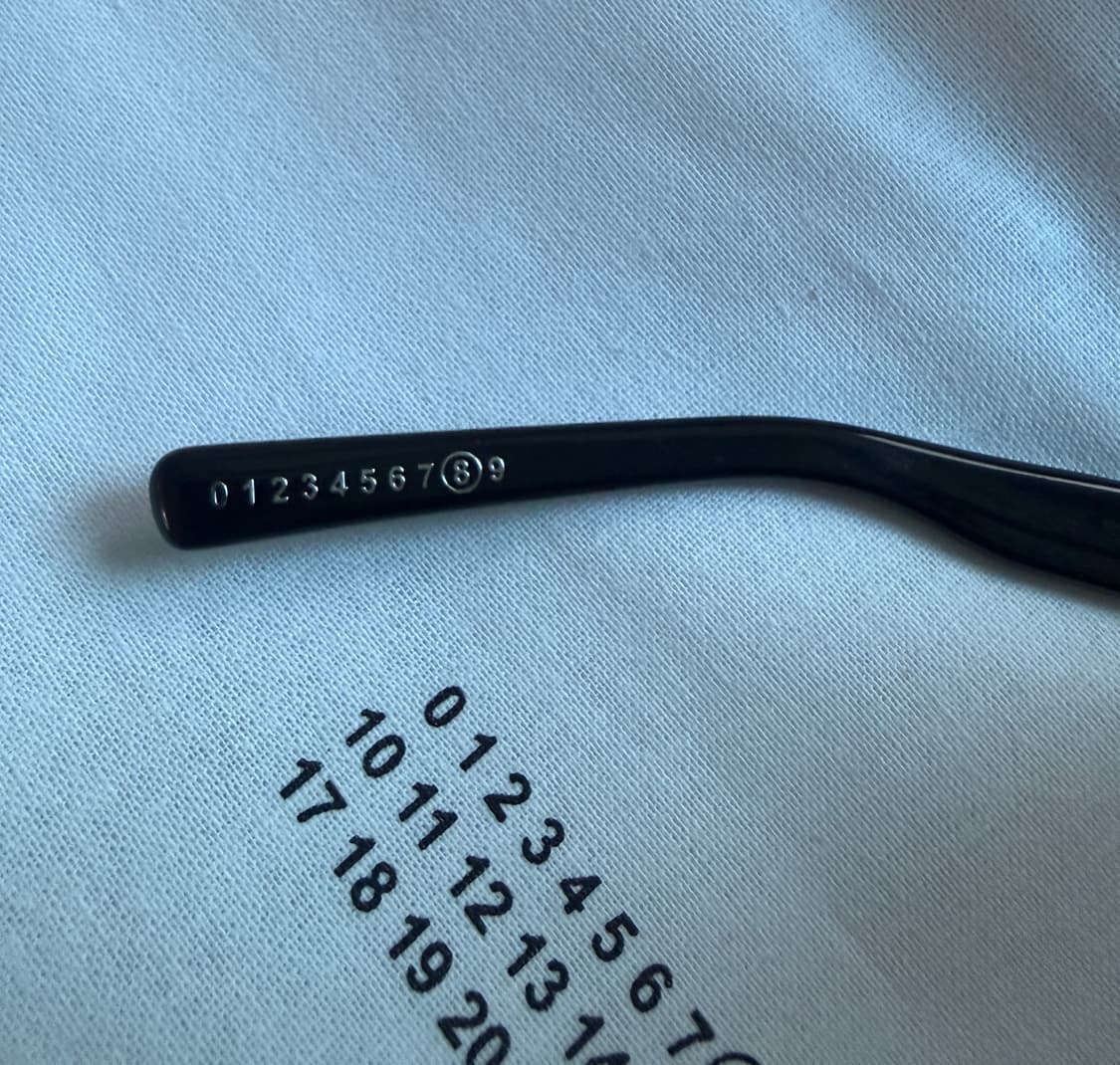 젠틀몬스터 메종마르지엘라 mm010s 블랙 상품이미지4