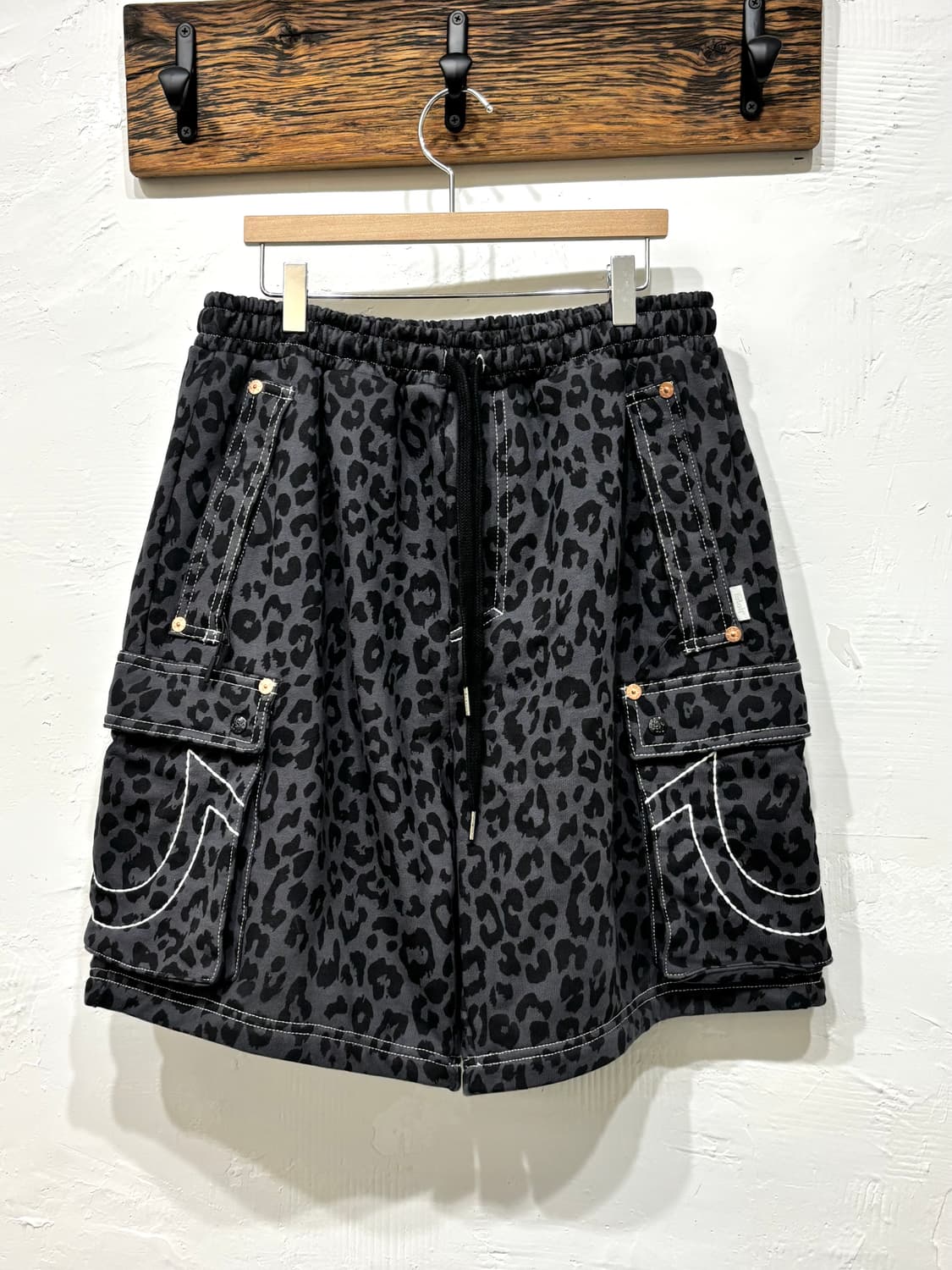 True religion x Fetch 트루릴리전 x 페치 레오파드 팬츠 상품이미지7