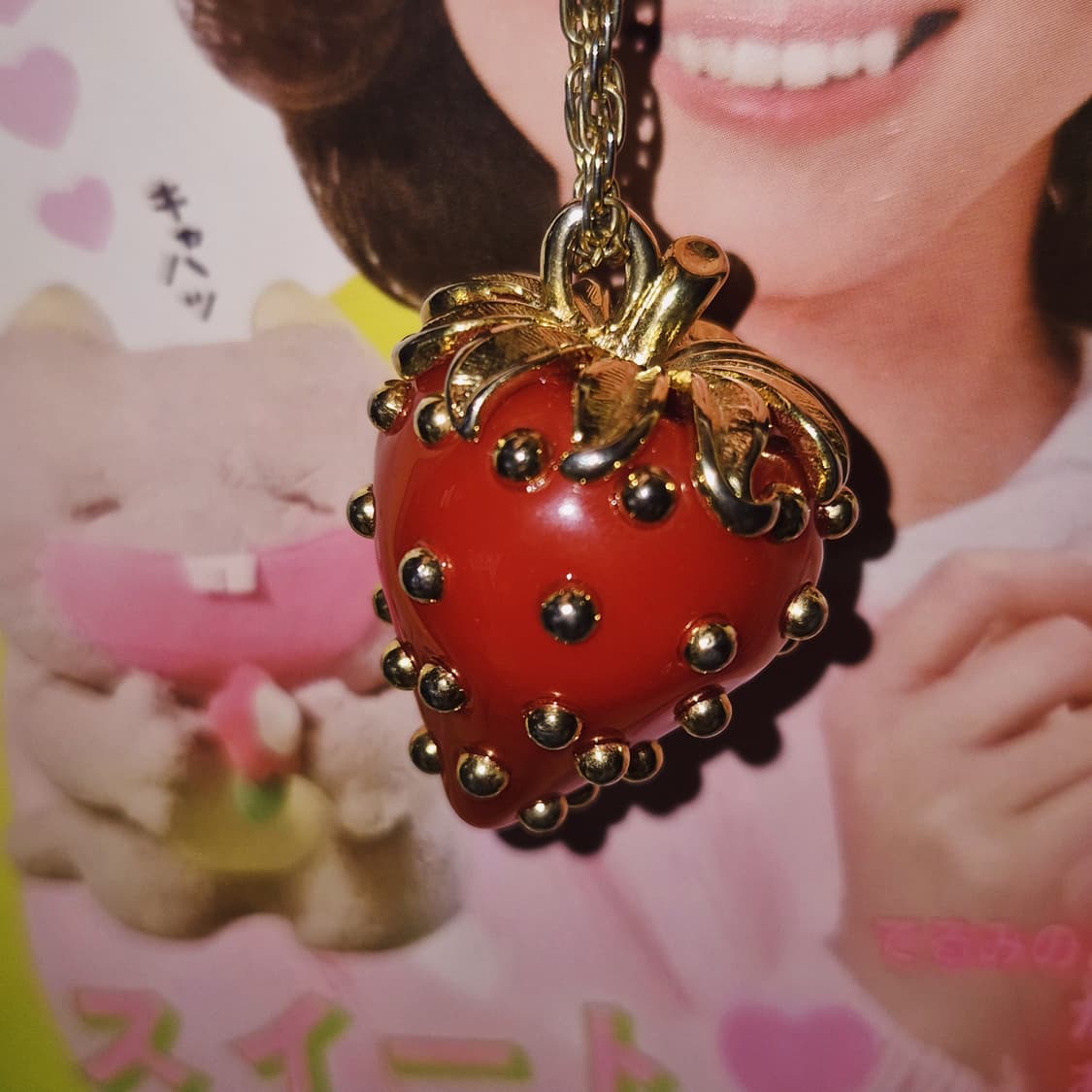90s 케네스제이 레인 빅 딸기 코스튬 목걸이 상품이미지6