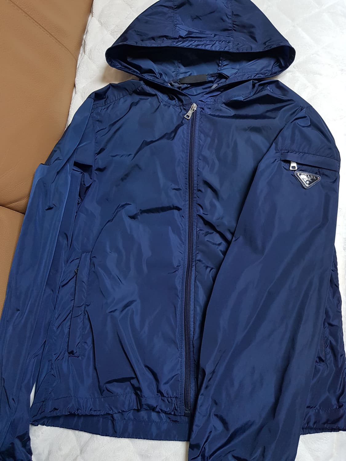 프라다 삼각로고 바람막이 자켓 네이비 상품이미지1