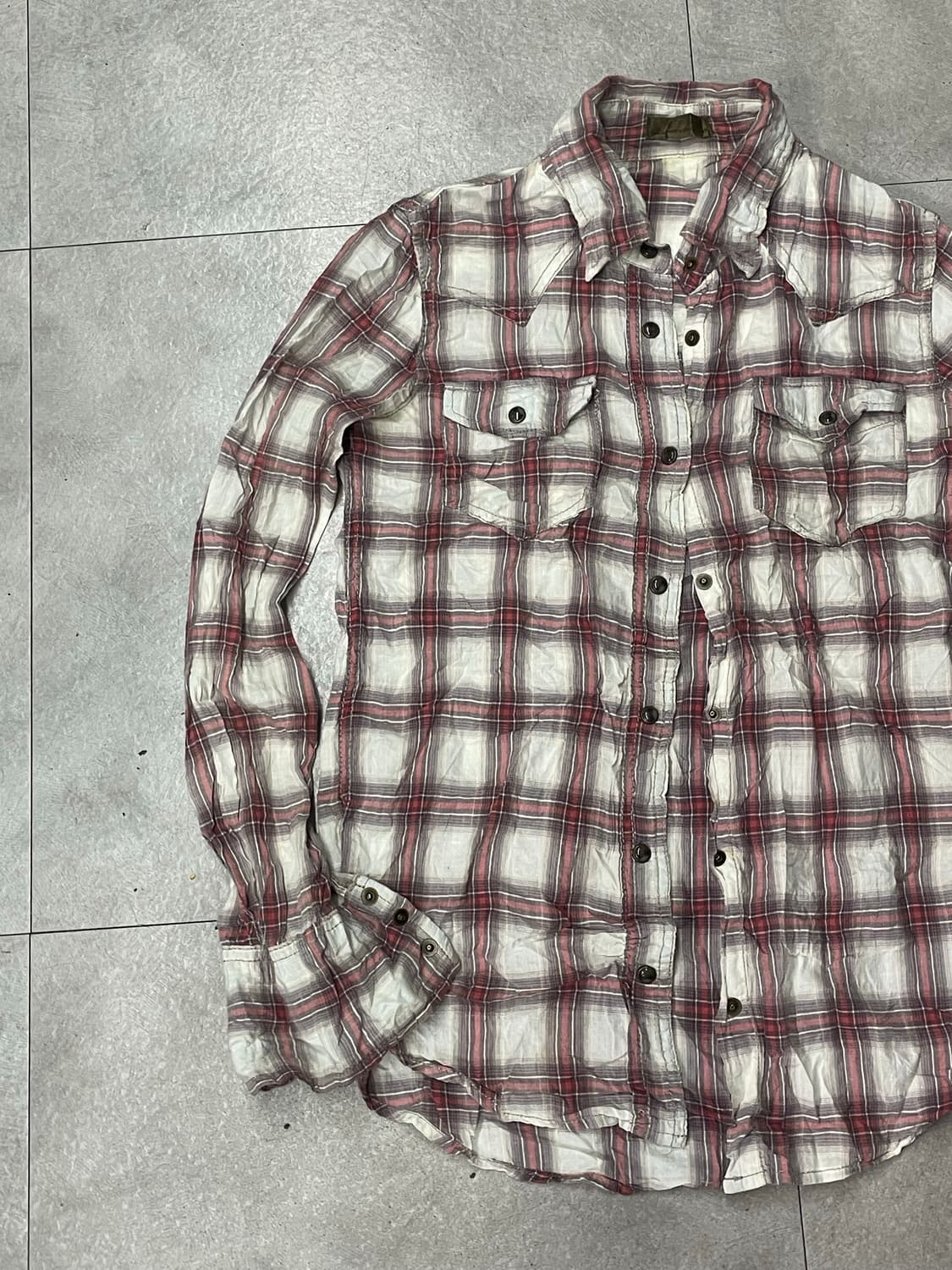 g.o.a 고아 엔틱 버튼 디테일 체크 셔츠 상품이미지2