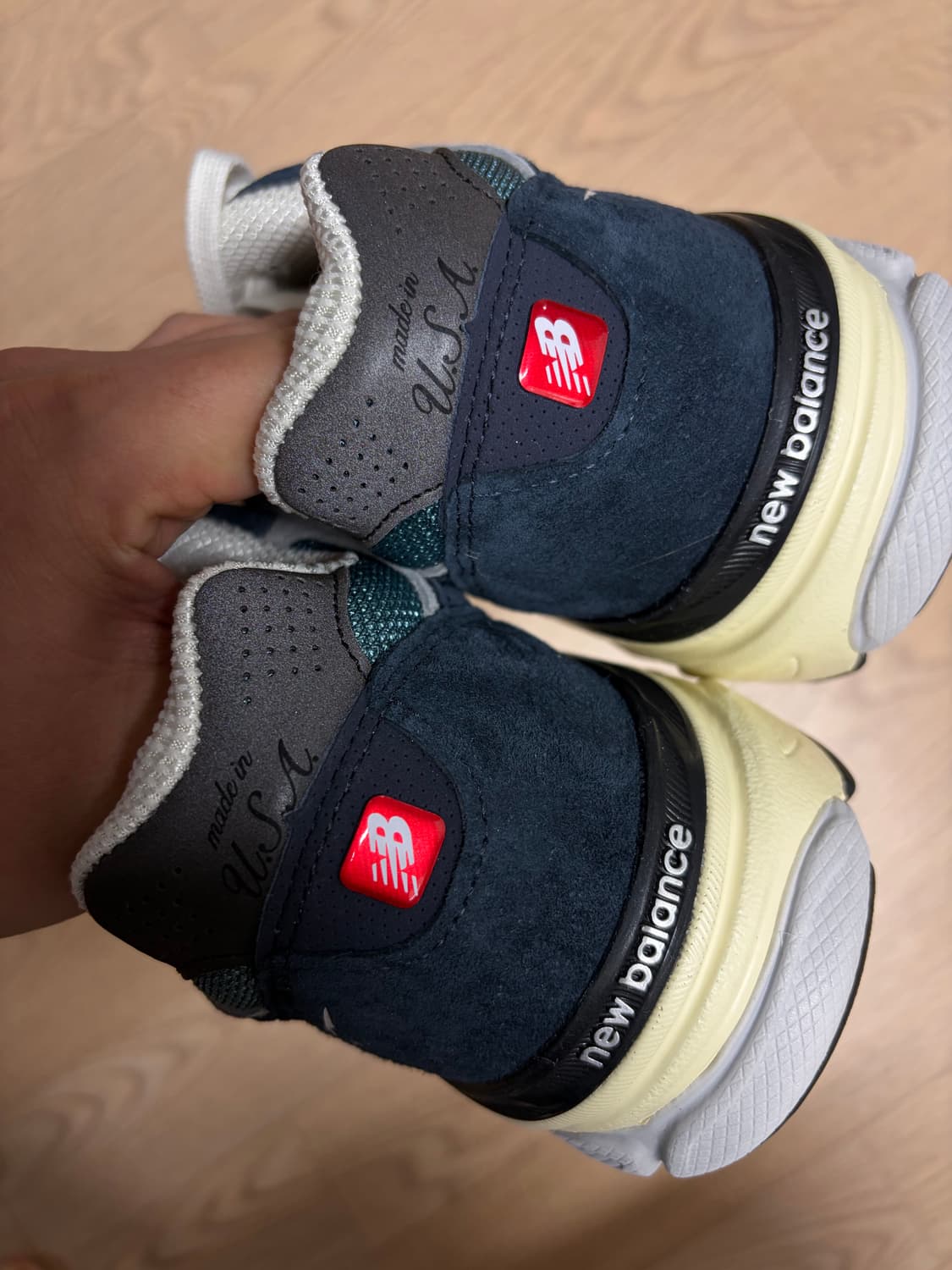 뉴발란스 990v3 네이비 상품이미지3