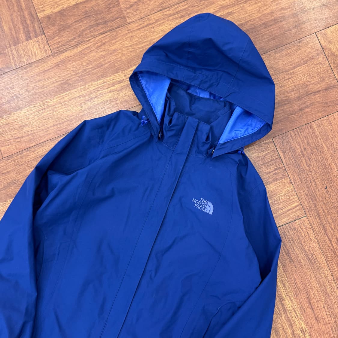 여성용 M(100) 노스페이스 고어텍스 바람막이 자켓 상품이미지3