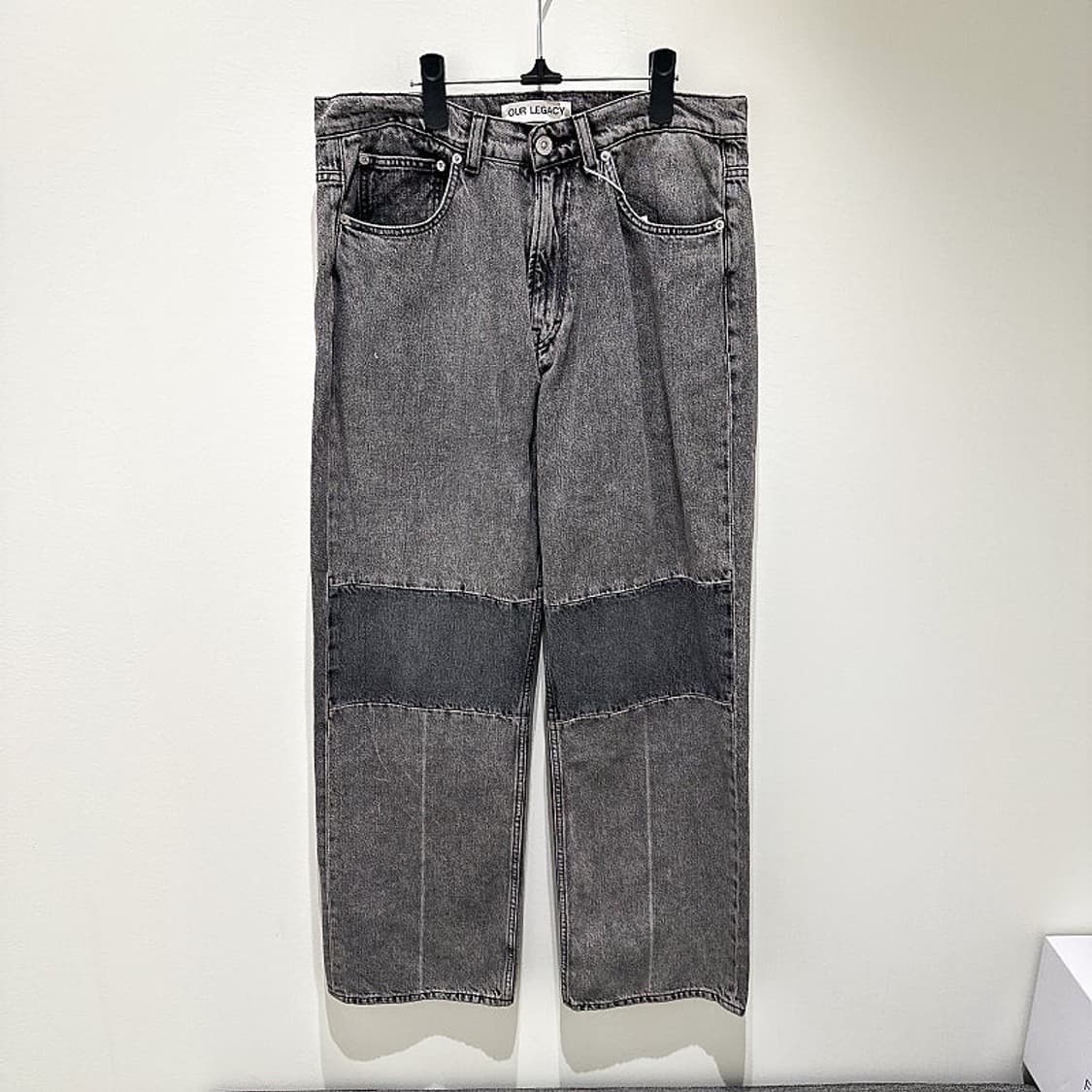 (정품/새상품) 아워레가시 남성 블랙 그레이 익스텐디드 써드컷 데님 팬츠 상품이미지1