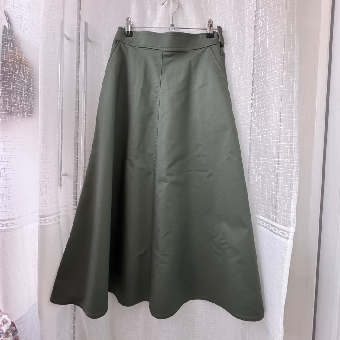 유니클로 카키 면 S라인 롱치마 S 상품이미지3