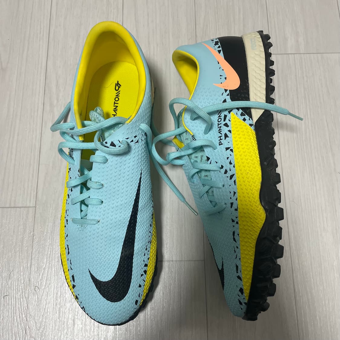 나이키,푸마 선수용 풋살화 판매 상품이미지2