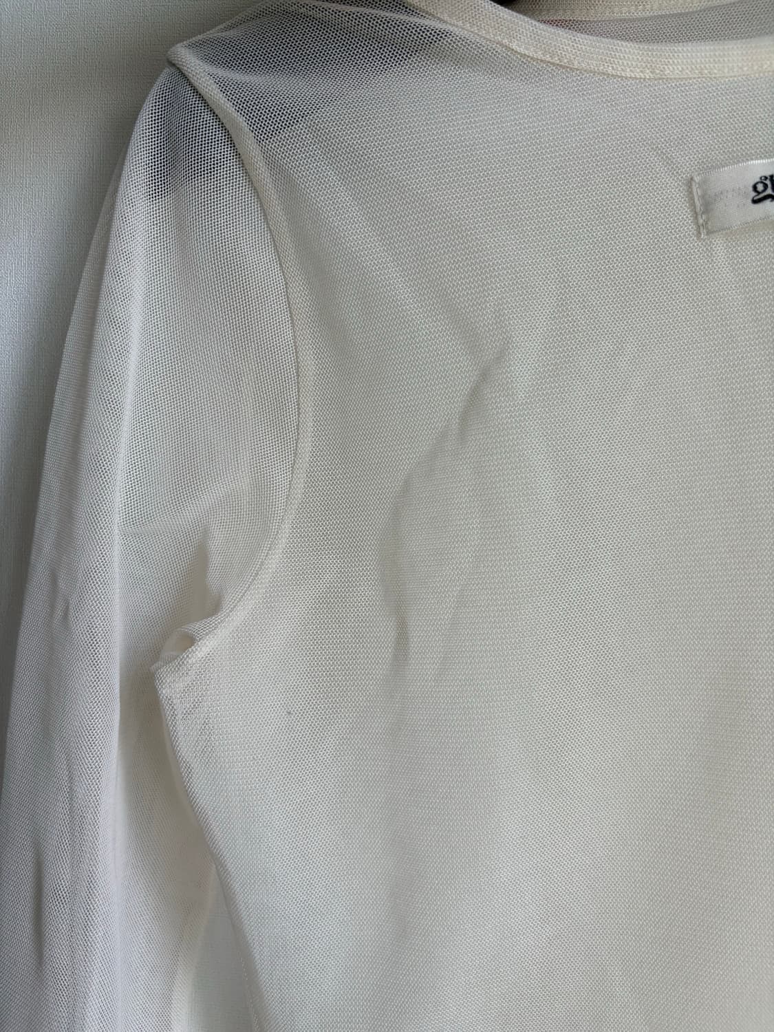 글로니 티셔츠 Glowny sheer long sleeve 상품이미지3