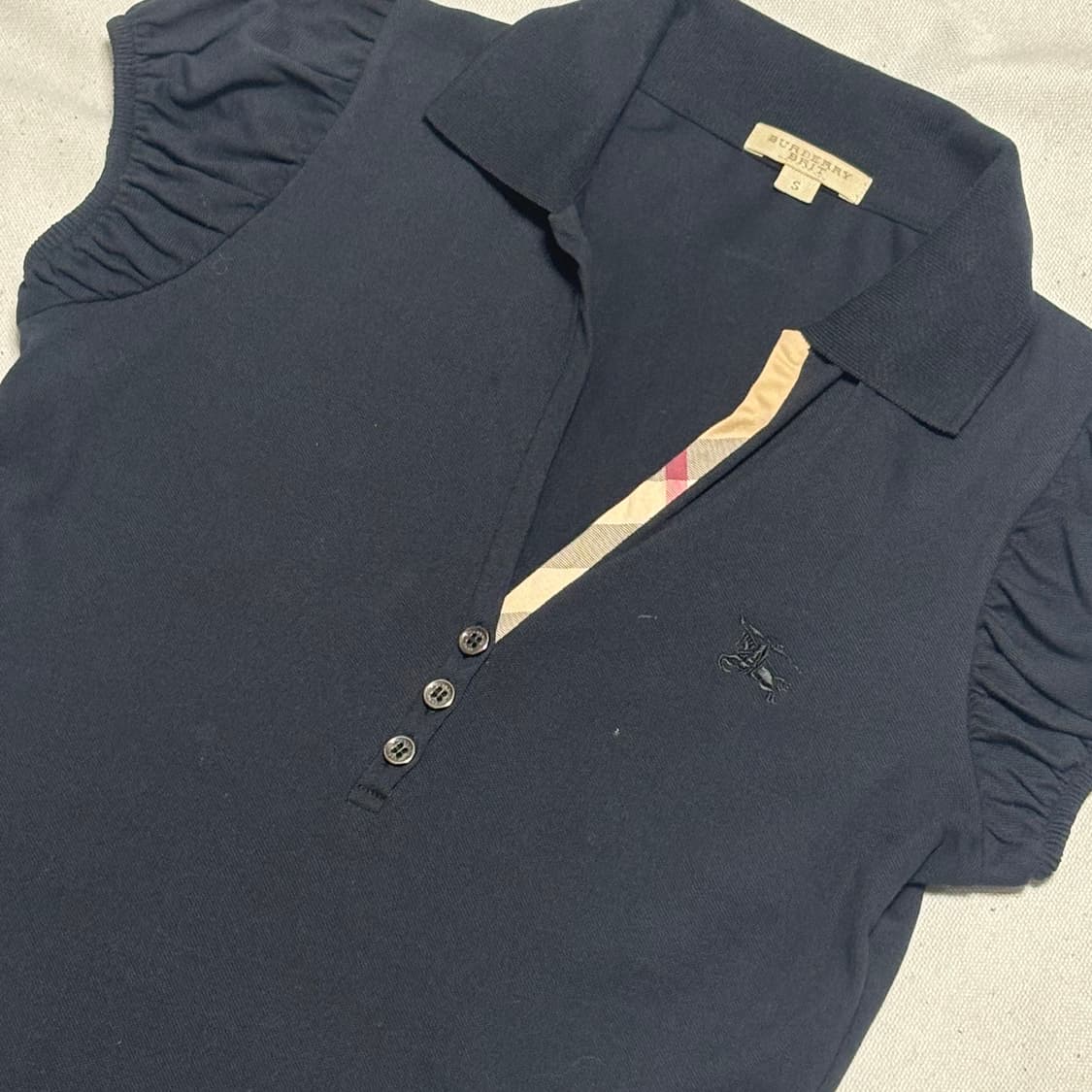 🫶🏻 버버리 여성용 블랙 카라 반팔티 🫶🏻 상품이미지2