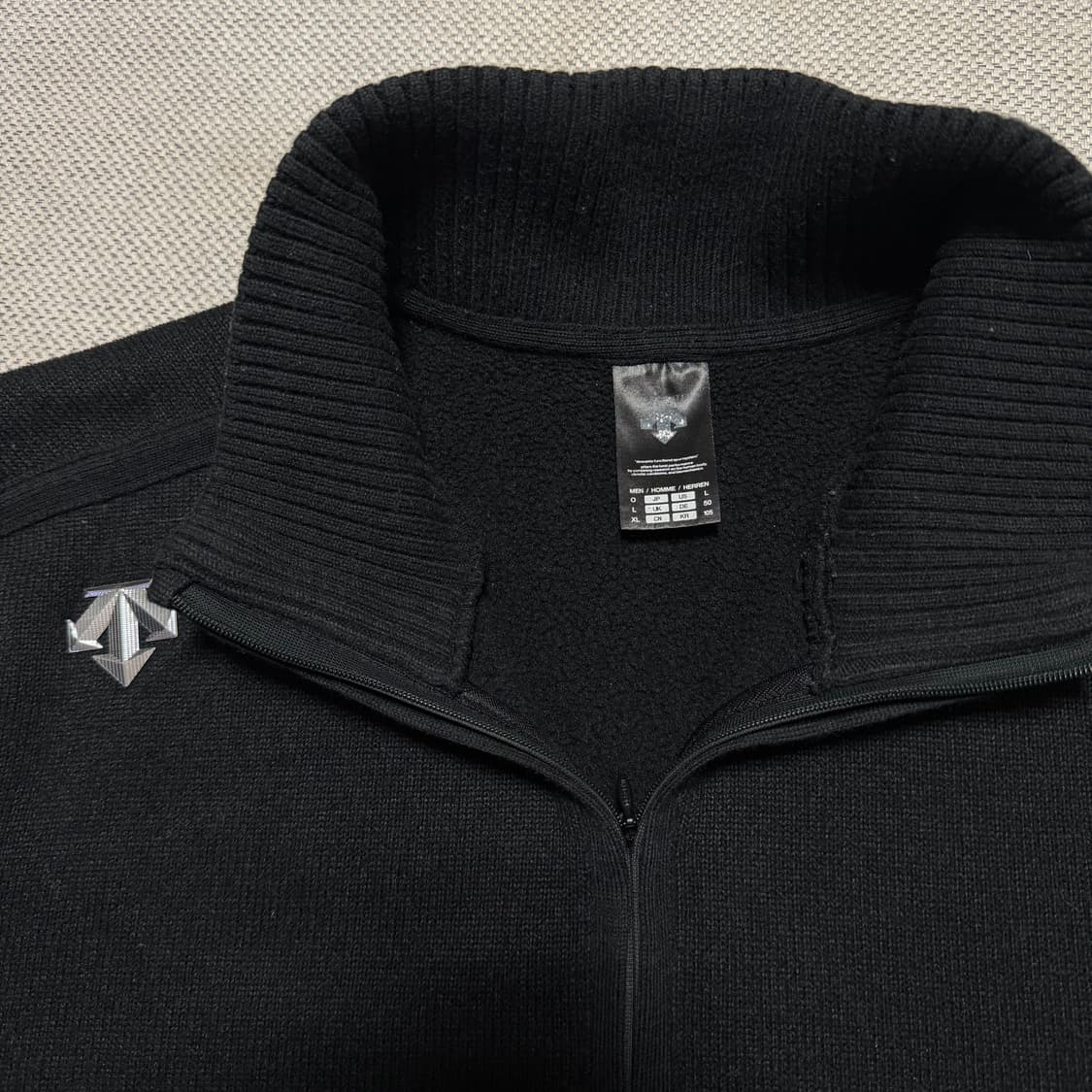 데상트 스위스 스키팀 하프집업 니트 상품이미지2