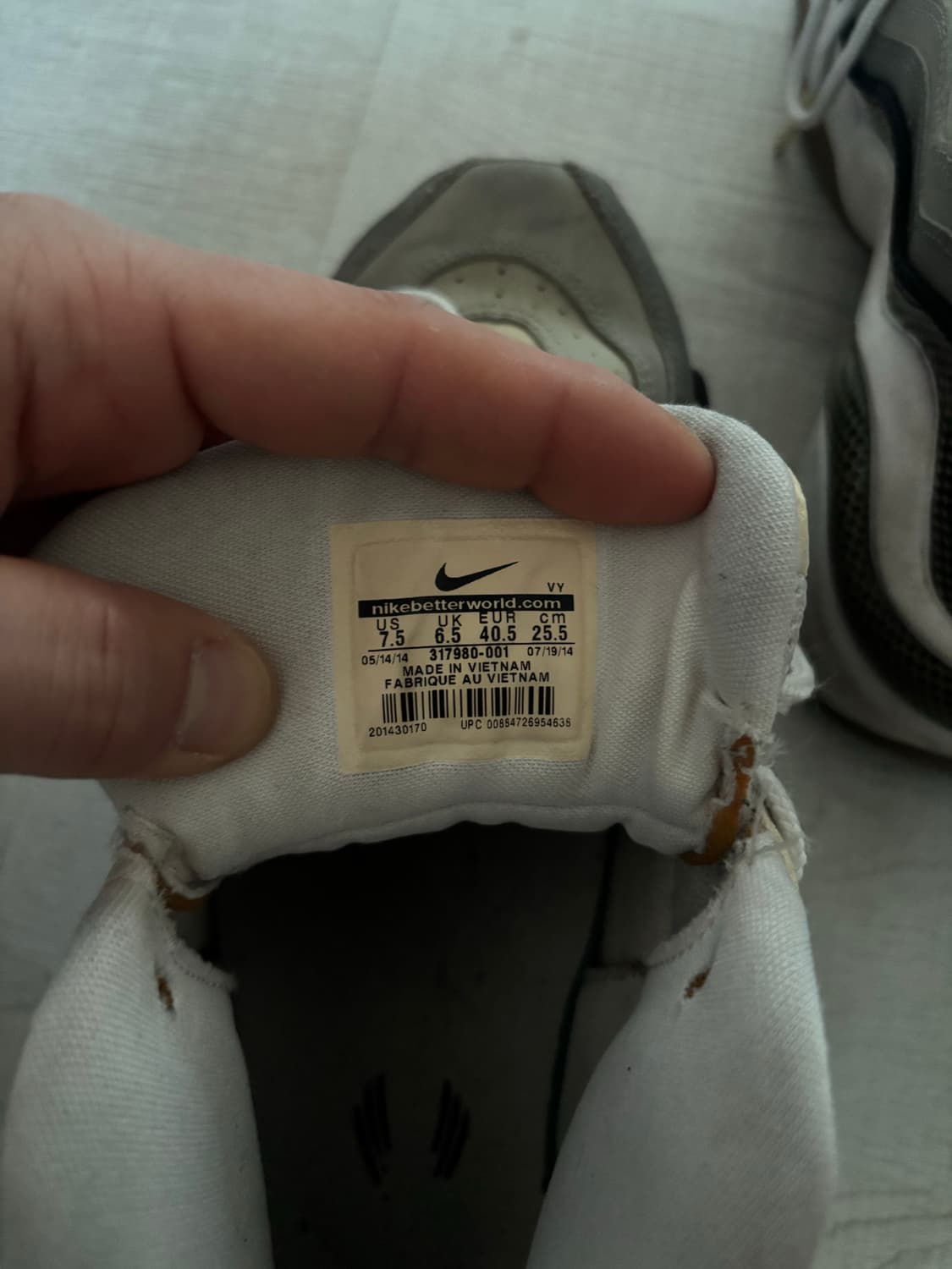 [255] 나이키 에어 줌 플라이트 96  상품이미지4