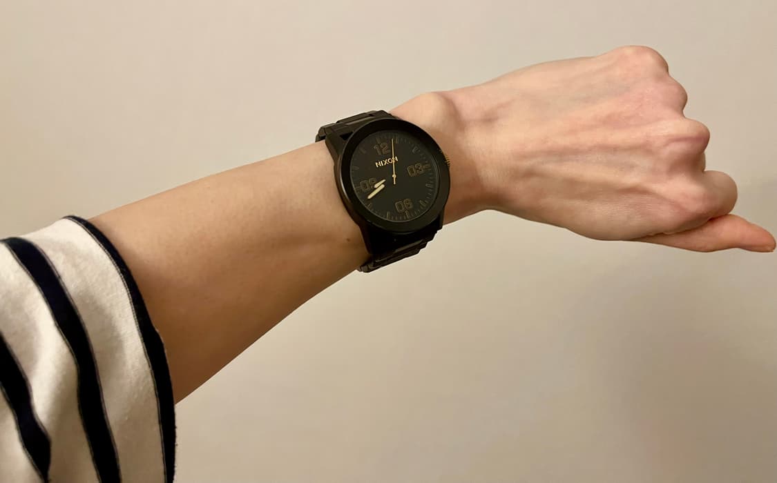 닉슨(NIXON) 더 프라이빗 올블랙 메탈 워치 상품이미지9