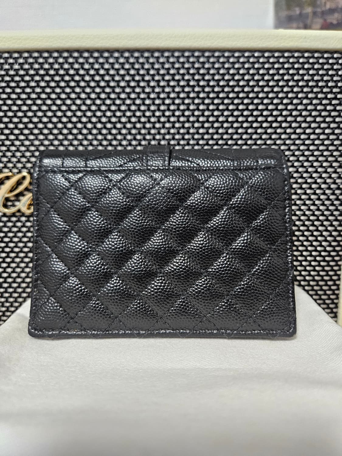 입생로랑 마틀라세 반지갑 금장 블랙 상품이미지2