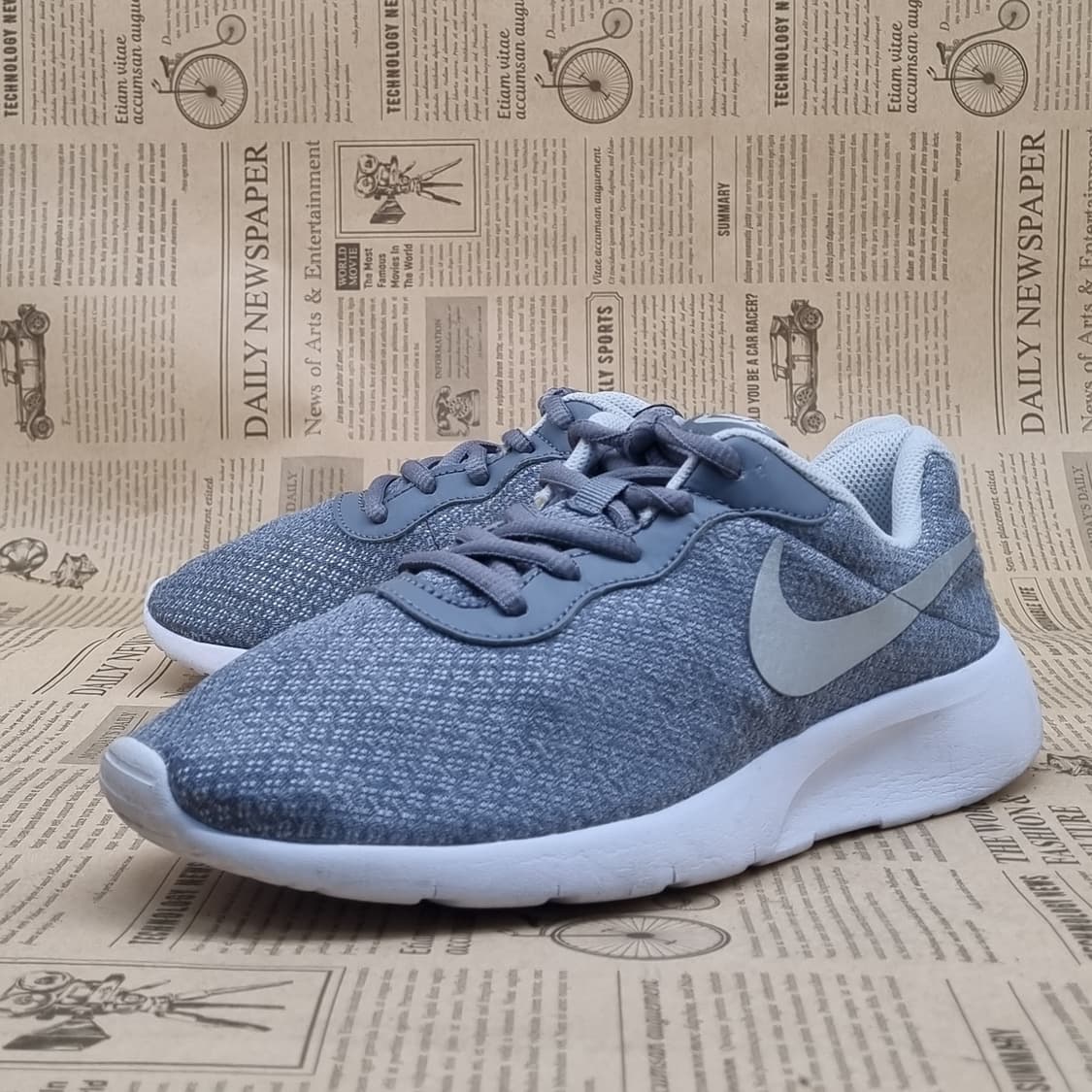 나이키 탄준 여성운동화240  상품이미지1