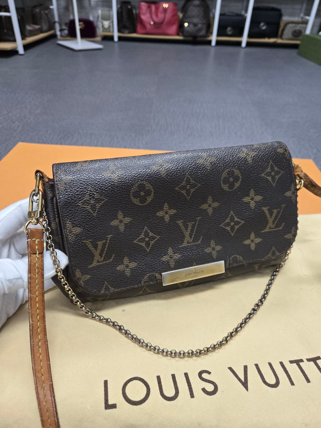 [특가][정품]루이비통 페이보릿 크로스백 상품이미지1