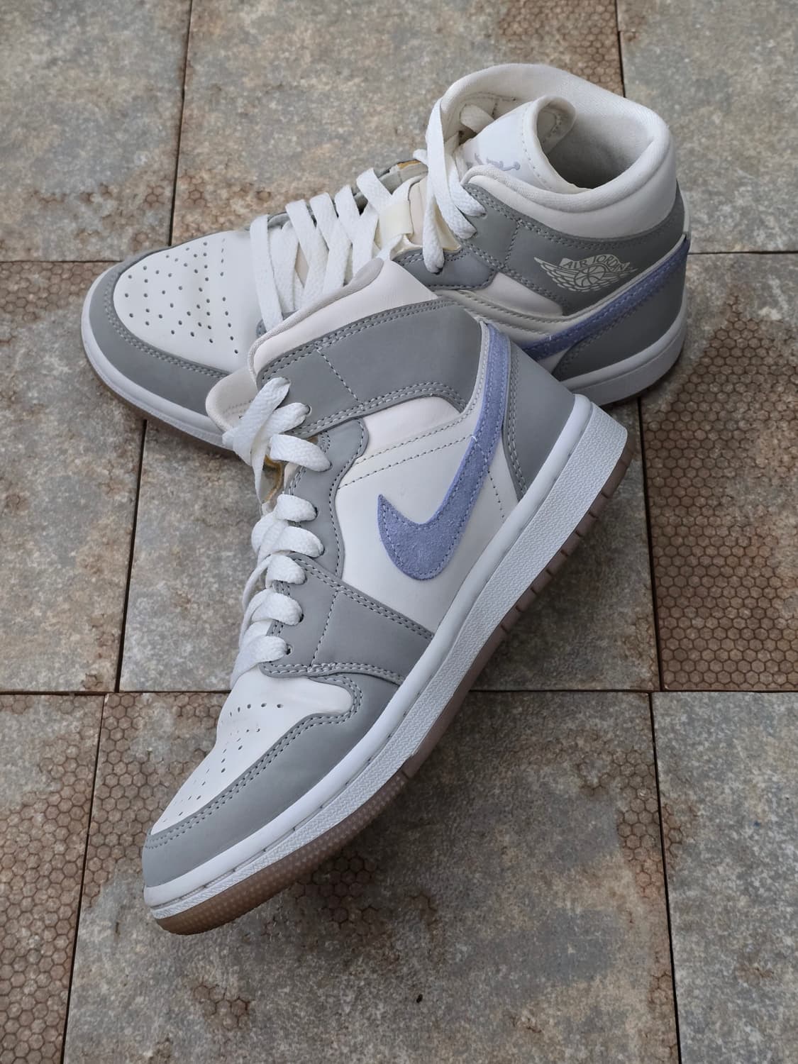 (220)나이키 조던 1 미드 울프 그레이  상품이미지5