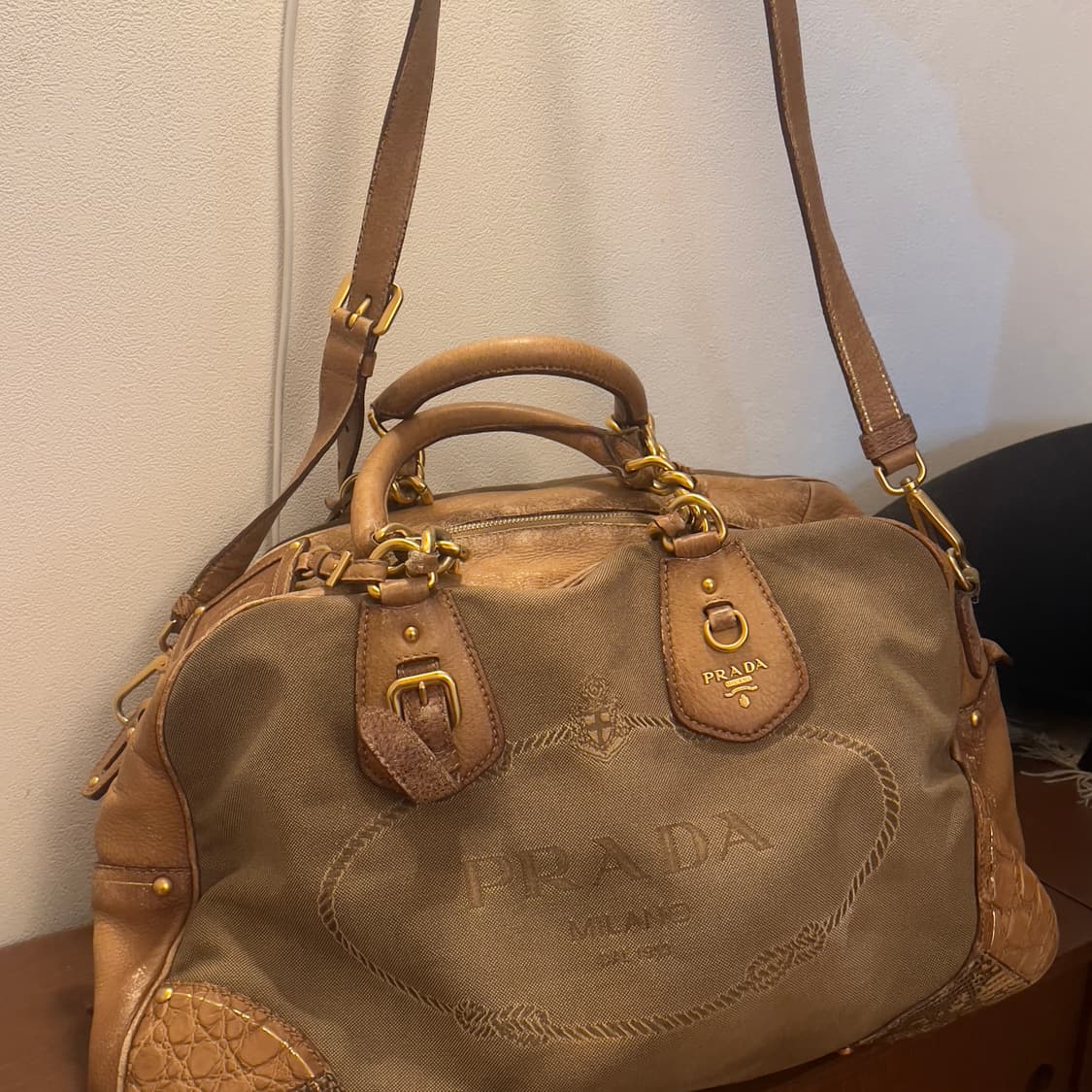 Early 2000‘s Prada Vintage Hobo bag 상품이미지6