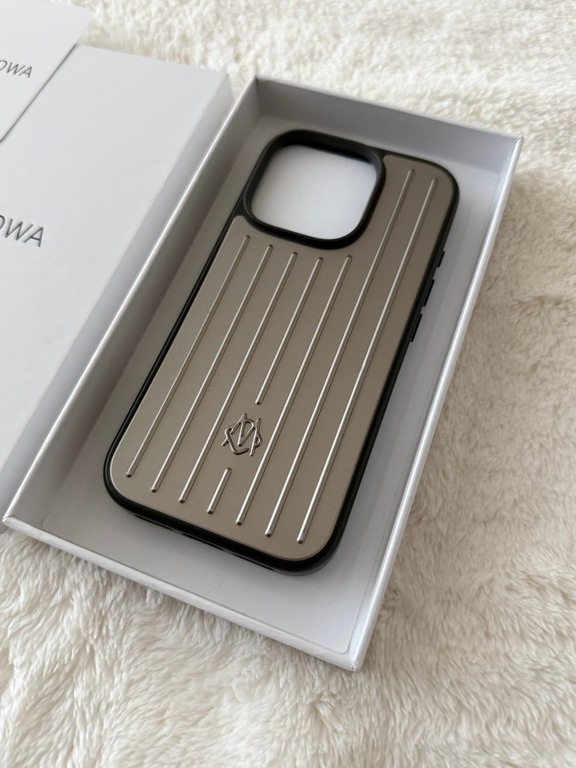 리모와 아이폰 16프로 케이스 (내추럴티타늄) 상품이미지2